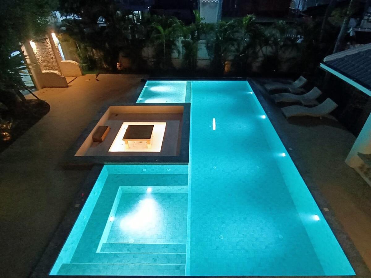 Holiday home Near Ancient City, Walking Night Bazaar, 6 Bedroom 7 Bathroom Luxury Pool Garden *