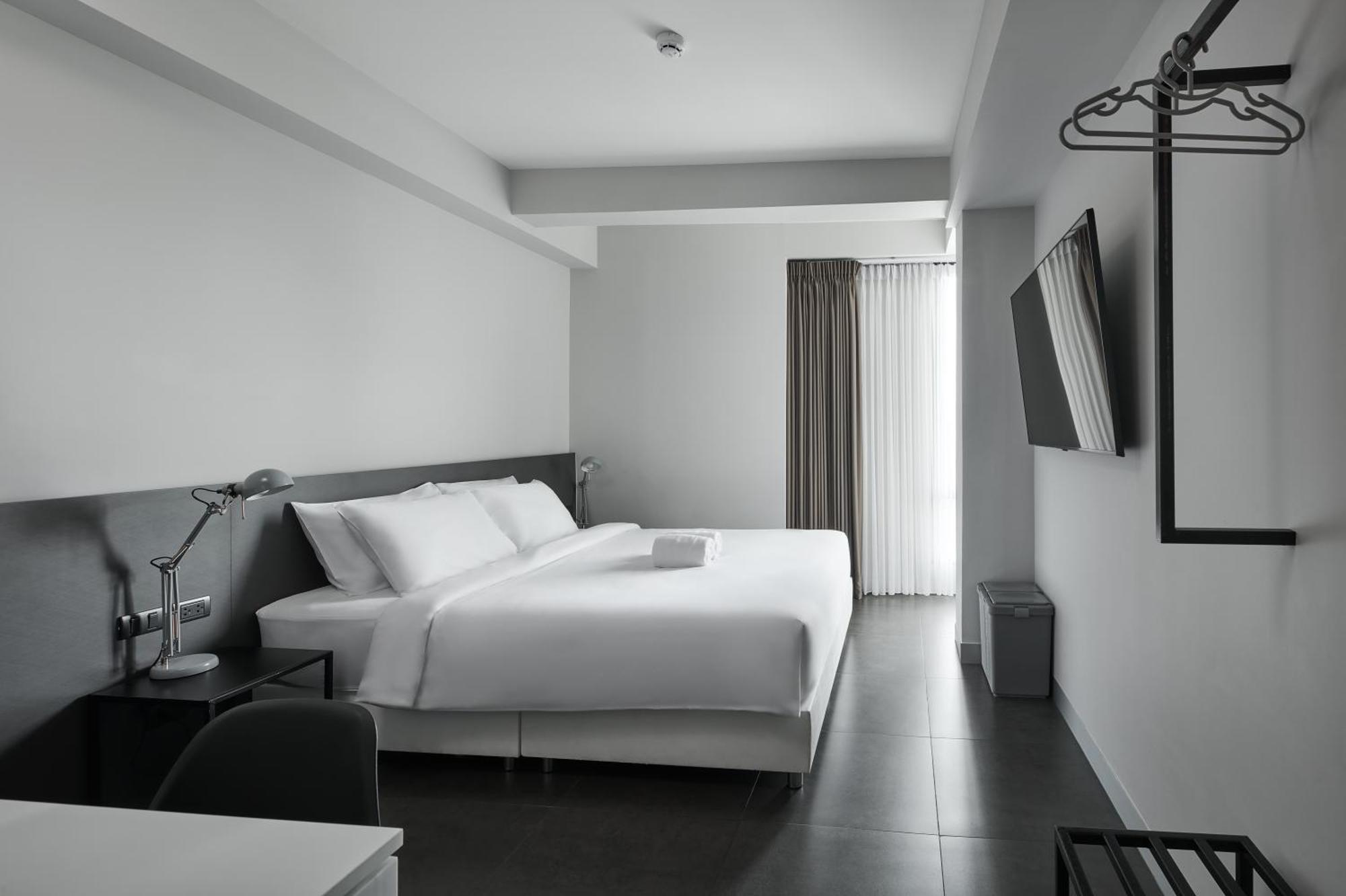 Hotel Por Arak 3*
