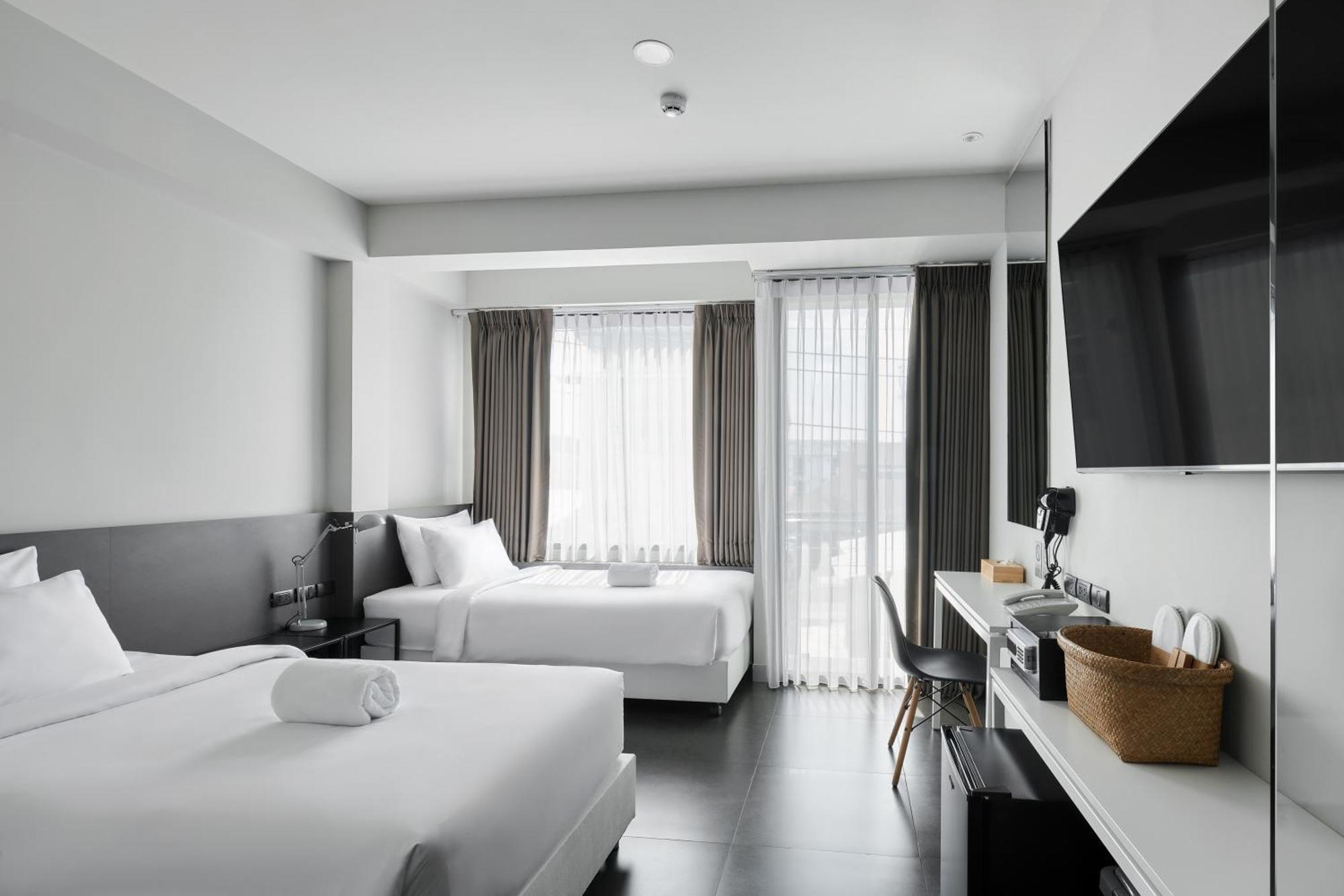 Por Arak Hotel