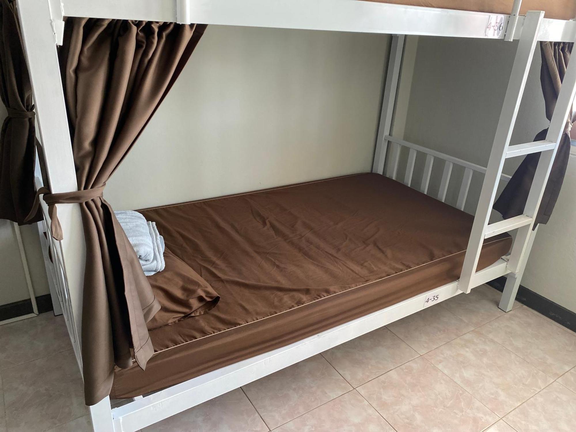 Hostel Vibecnx *