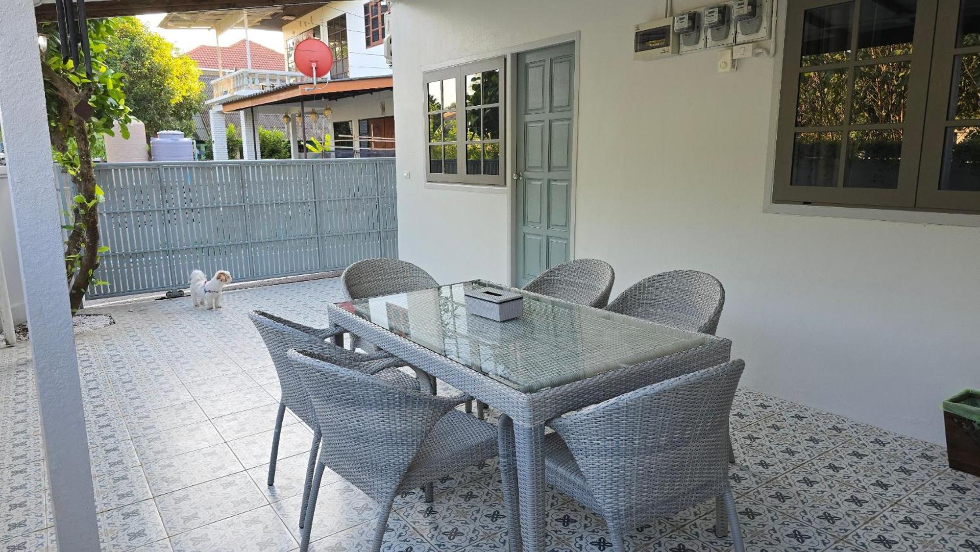 Holiday home 4 Bedroom House Near Cmu, Niemmanheiman And Mountain *