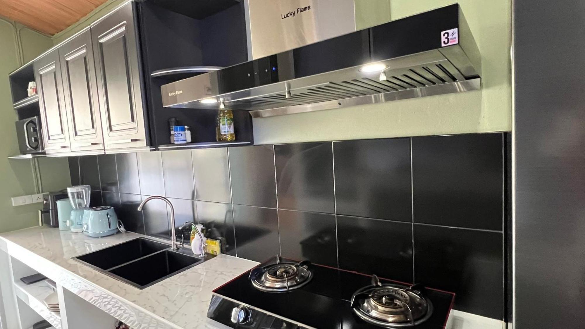 Holiday home 4 Bedroom House Near Cmu, Niemmanheiman And Mountain *