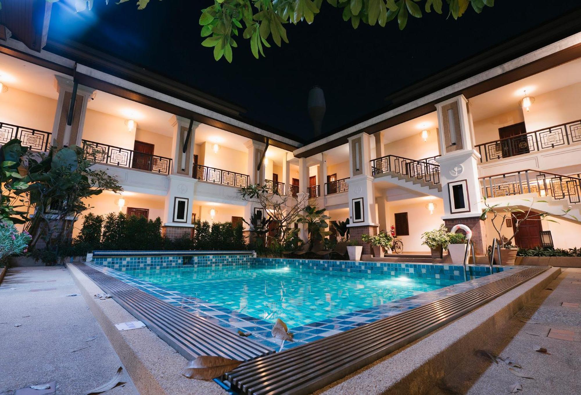 La Seine Resort, Resort