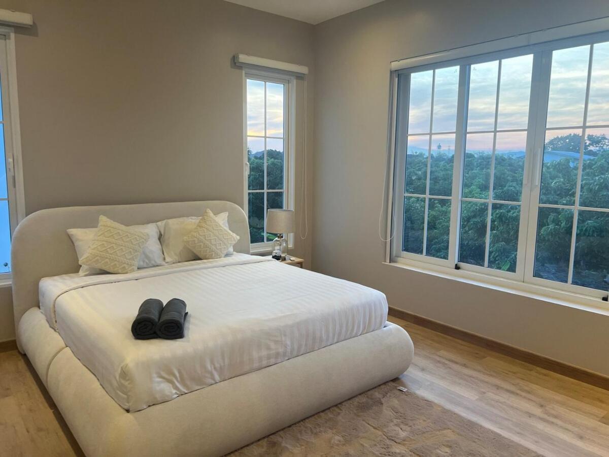 4bedroom Pool Near Airport Villa