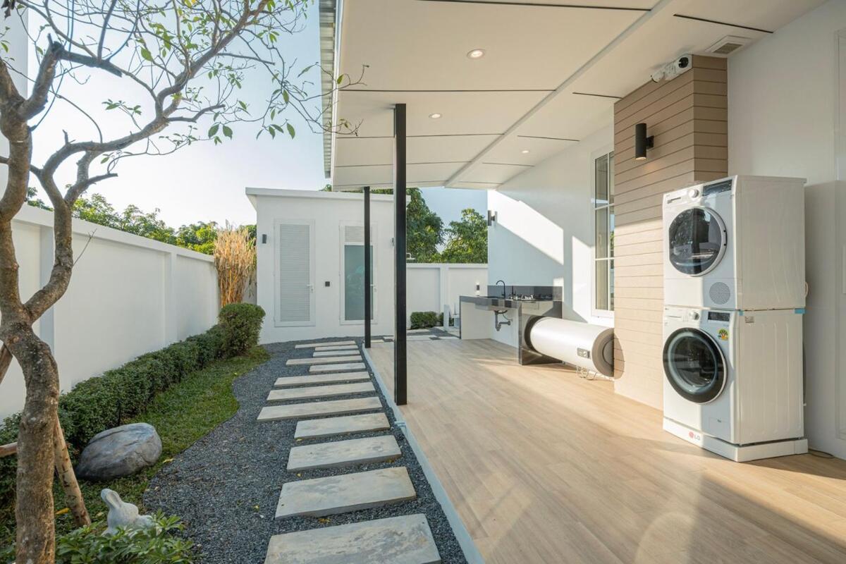 4bedroom Pool Near Airport Villa