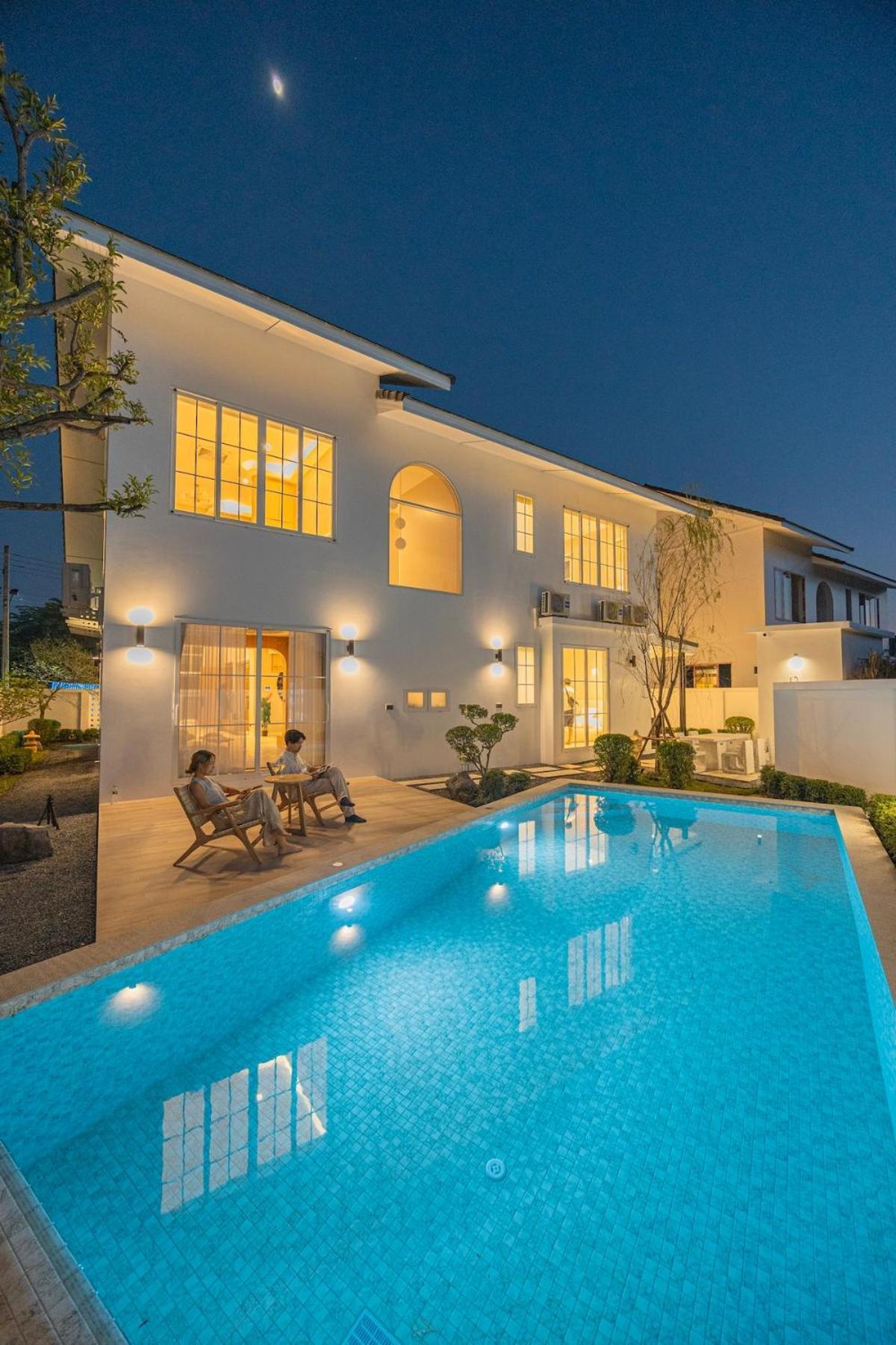 4bedroom Pool Near Airport Villa