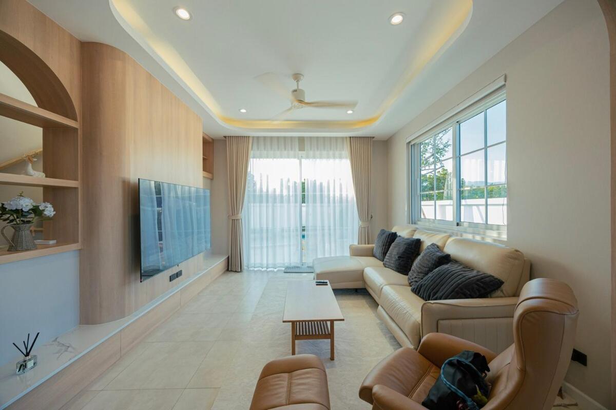 4bedroom Pool Near Airport Villa
