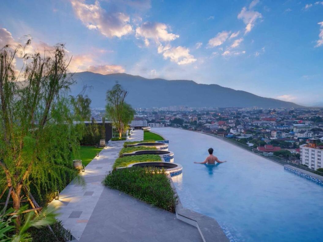 Adjoining 2b2b -sky River- Infinity Long Rooftop Pool Chiang Mai
