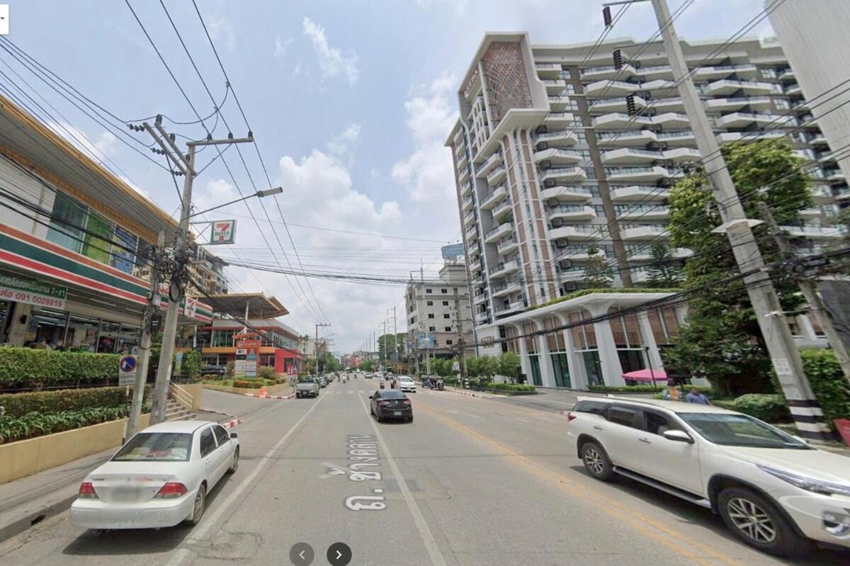 Adjoining 2b2b -sky River- Infinity Long Rooftop Pool Apartment Chiang Mai