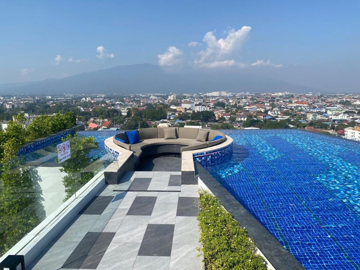 Adjoining 2b2b -sky River- Infinity Long Rooftop Pool Apartment Chiang Mai