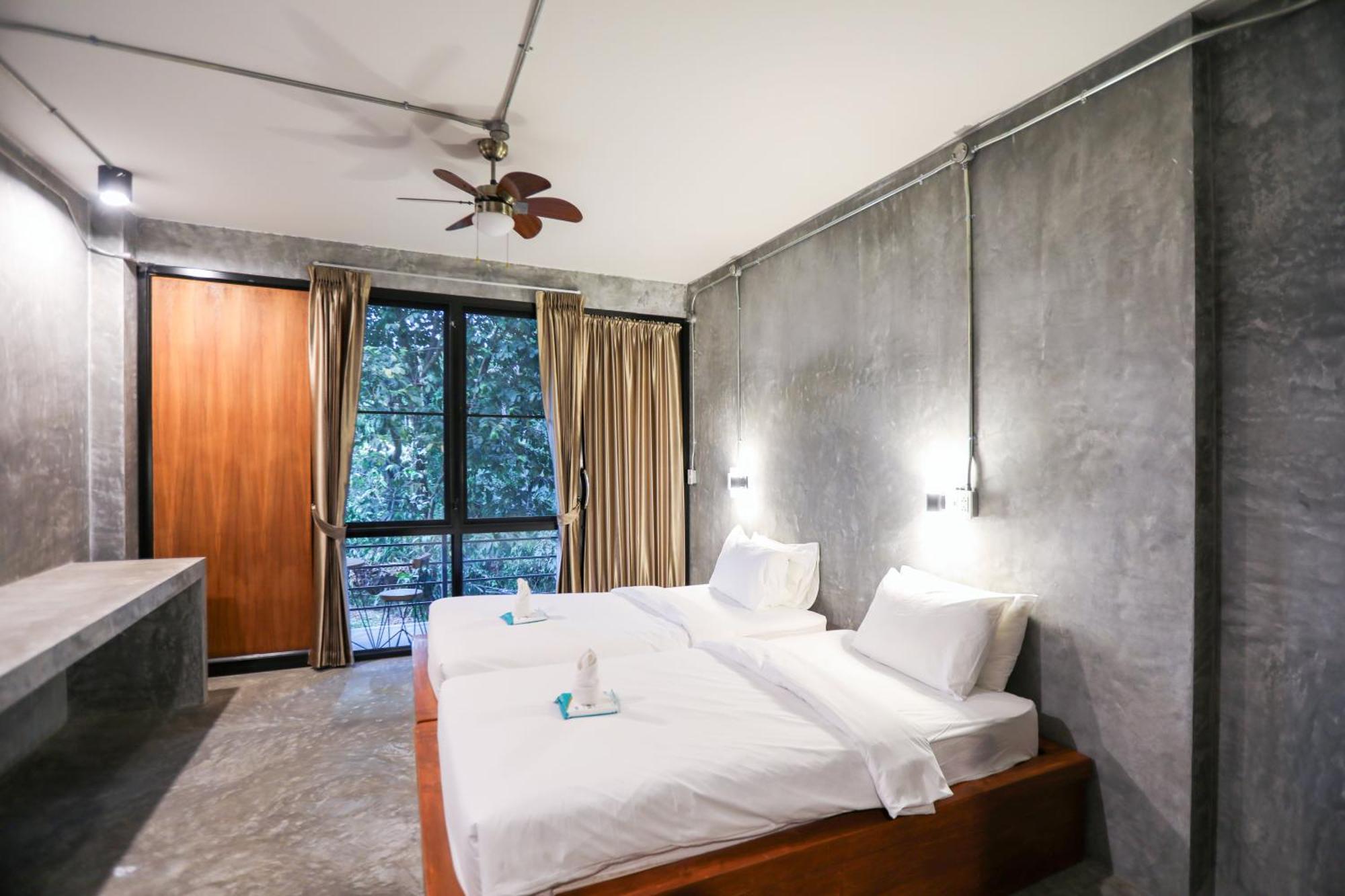 Stucco Loft Residency Hotel 4*