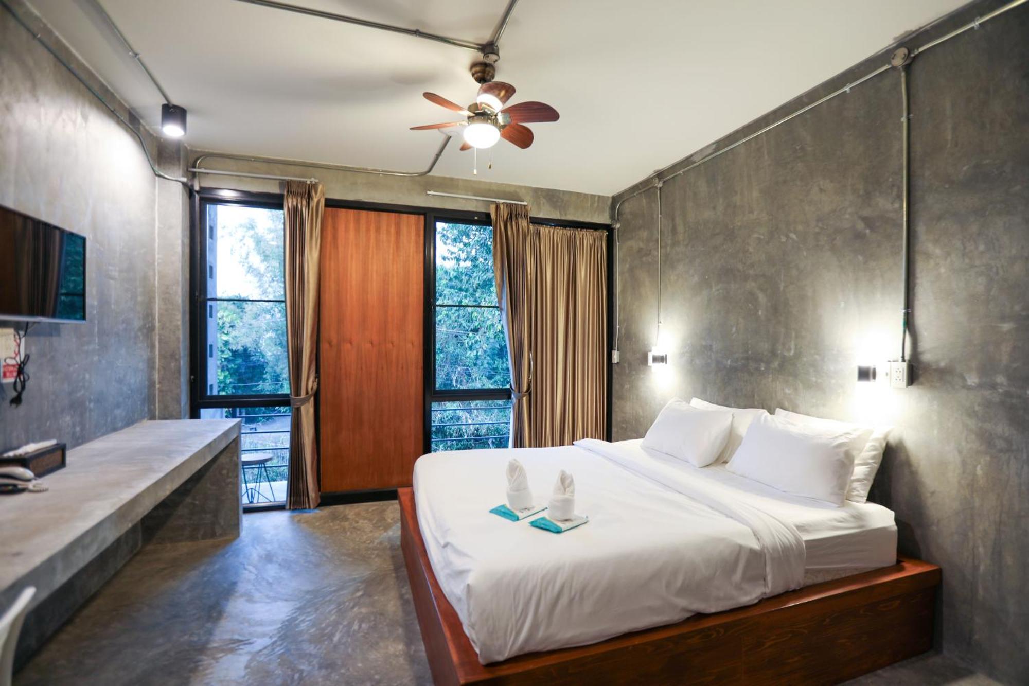 Stucco Loft Residency 4*