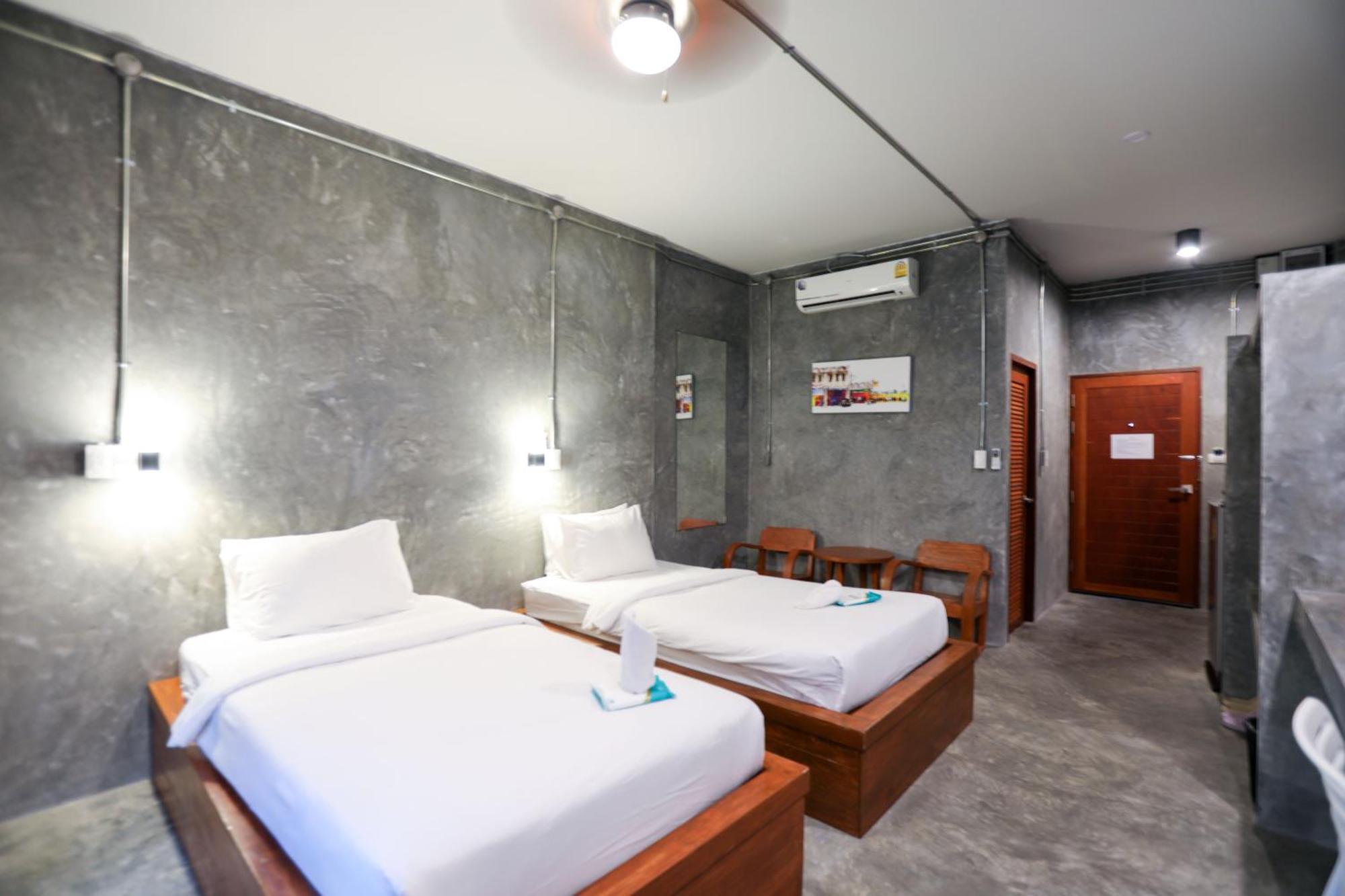 Stucco Loft Residency Chiang Mai
