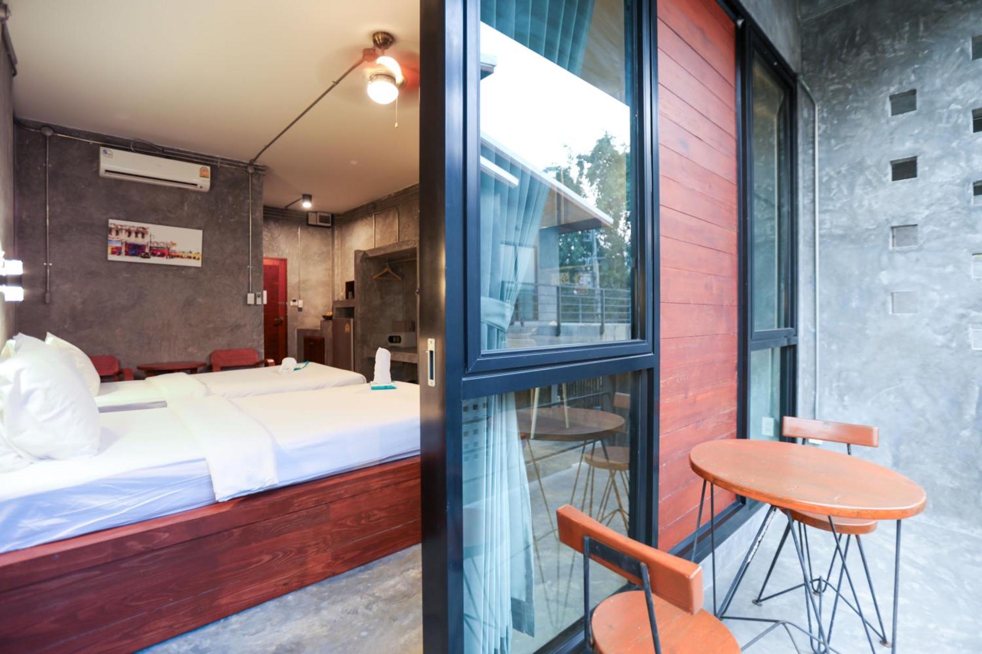 Stucco Loft Residency Chiang Mai