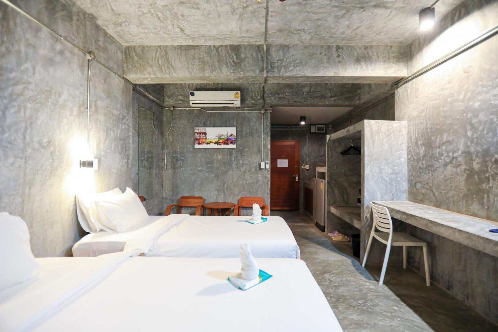 Stucco Loft Residency Hotel 4*