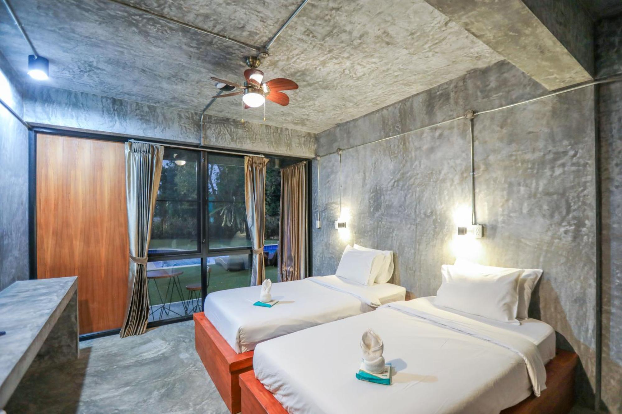 Stucco Loft Residency Hotel 4*