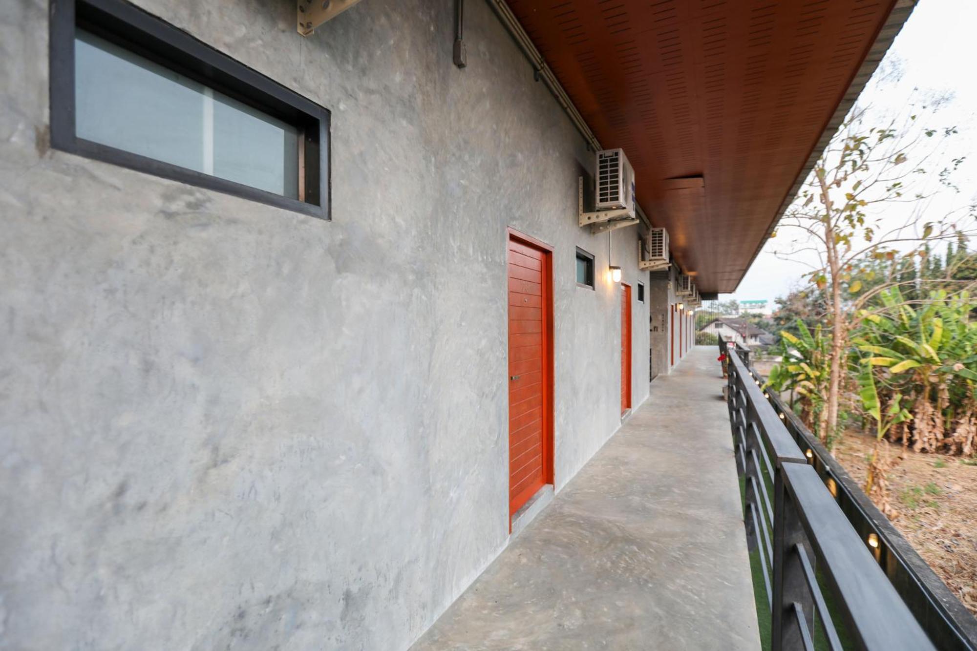 Hotel Stucco Loft Residency Chiang Mai