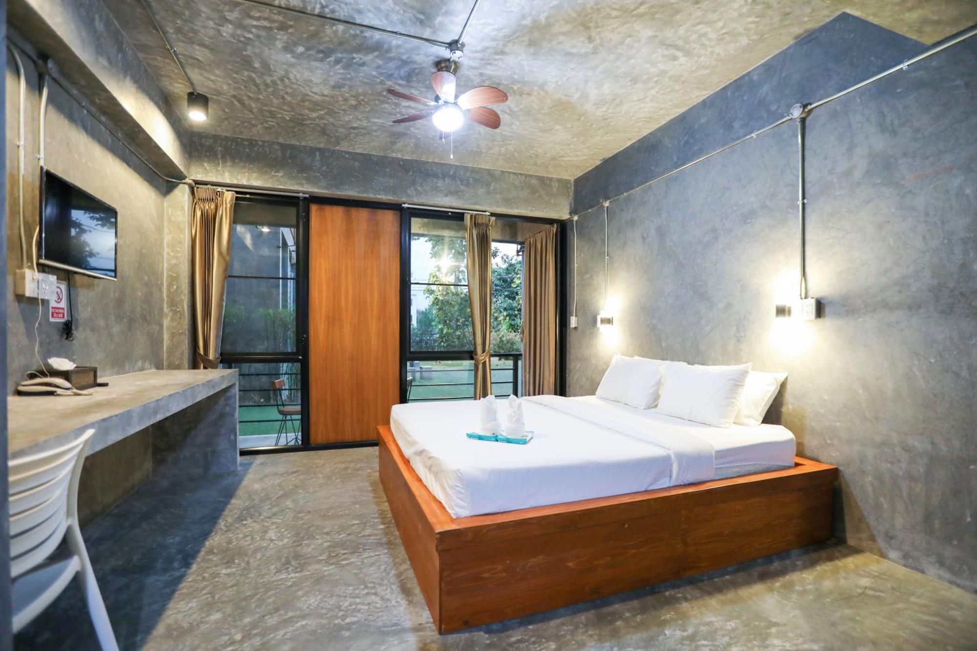 Hotel Stucco Loft Residency