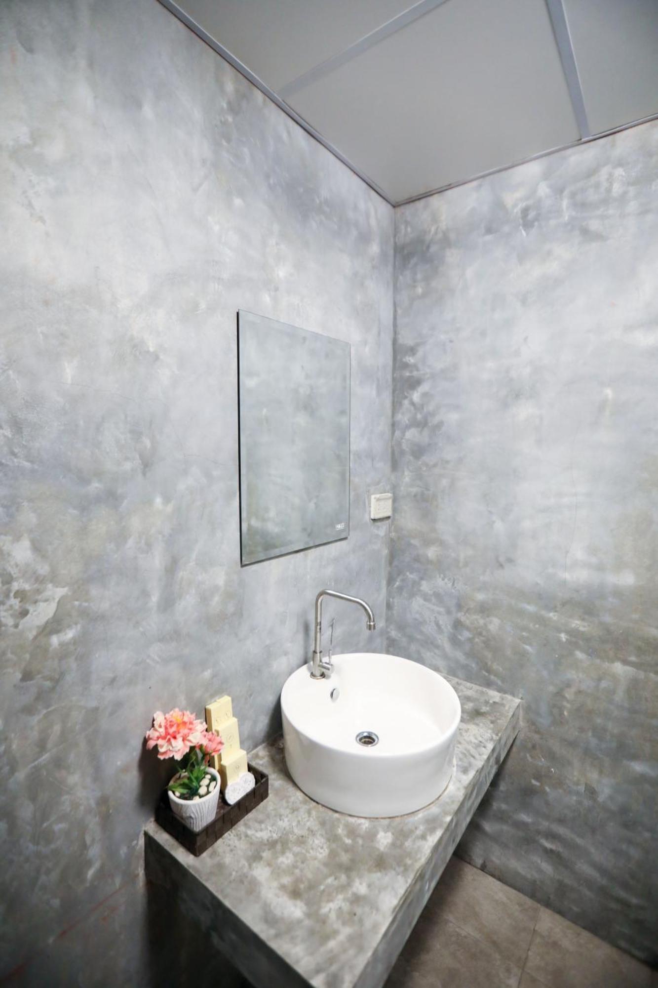 Stucco Loft Residency Hotel Chiang Mai