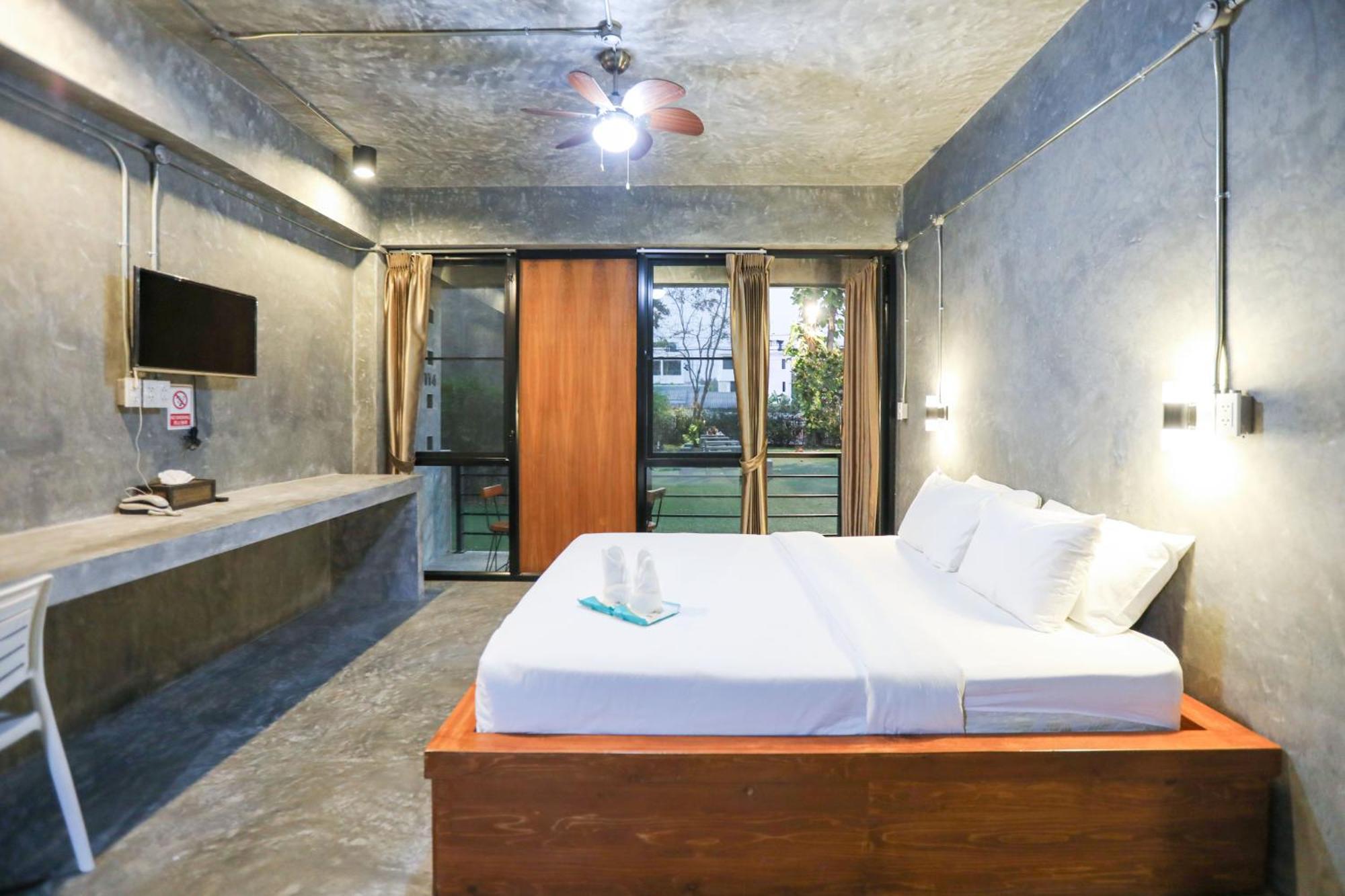 Stucco Loft Residency 4*