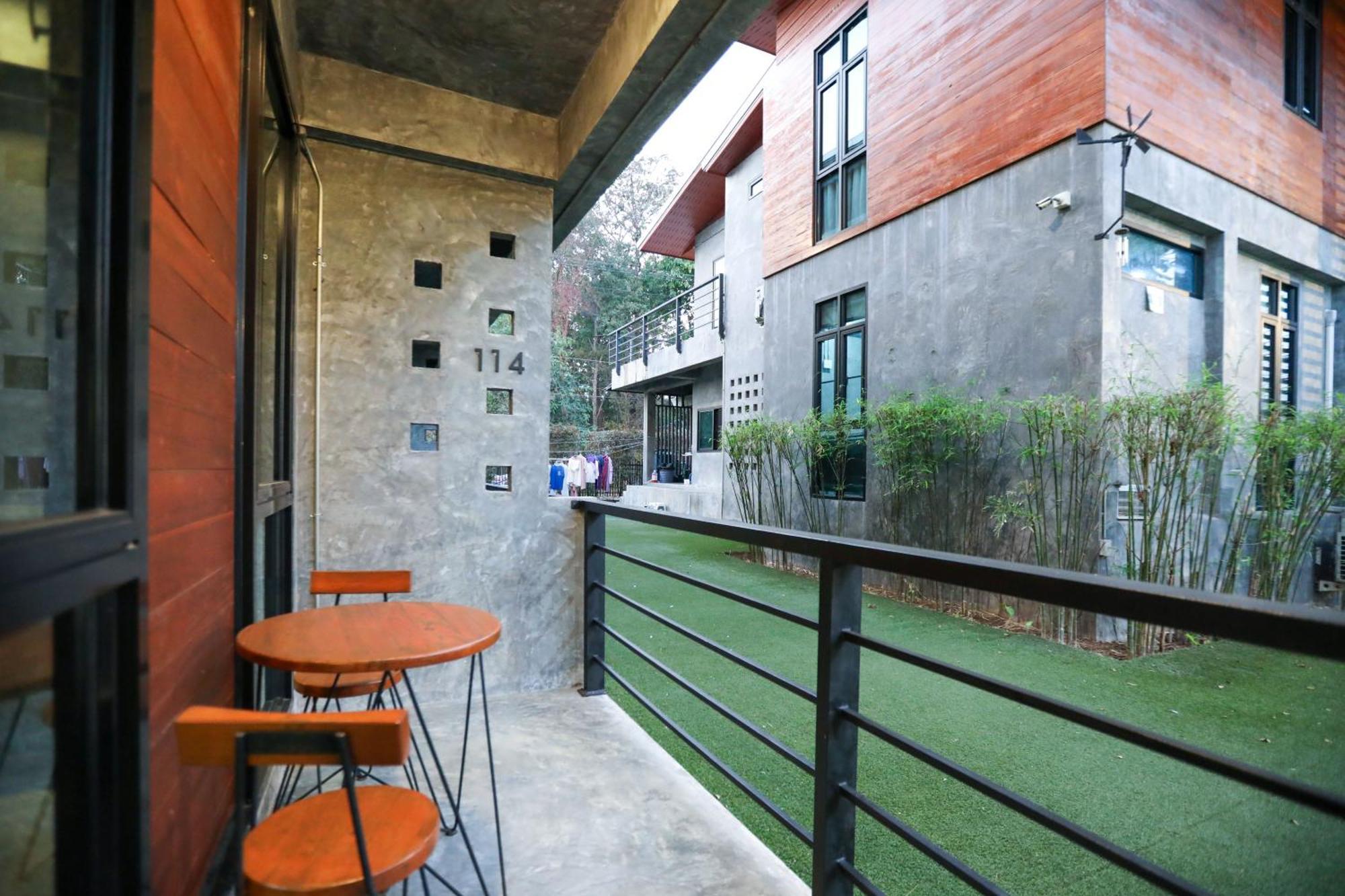 Stucco Loft Residency