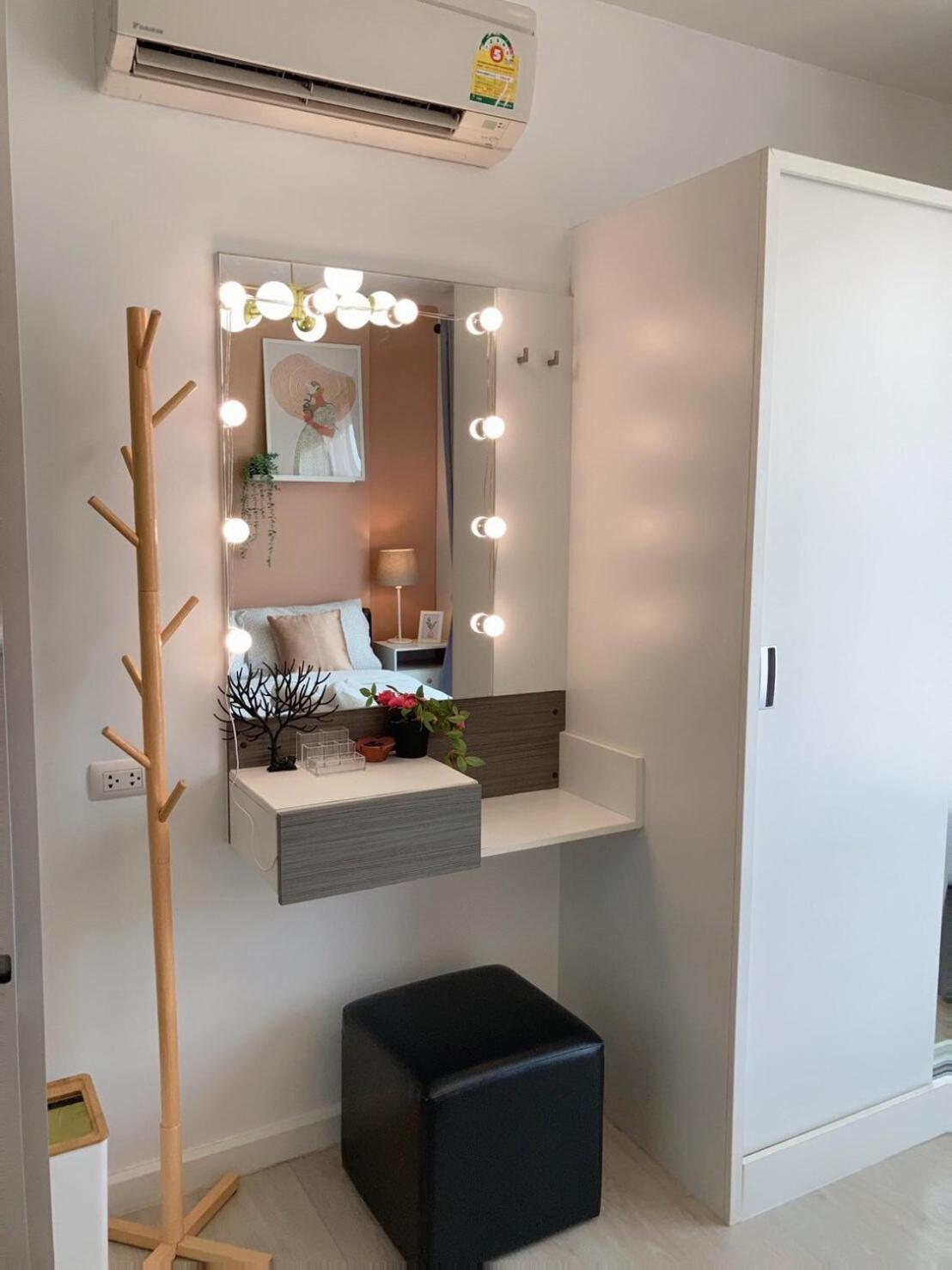 Beautiful Room, Near Mall *