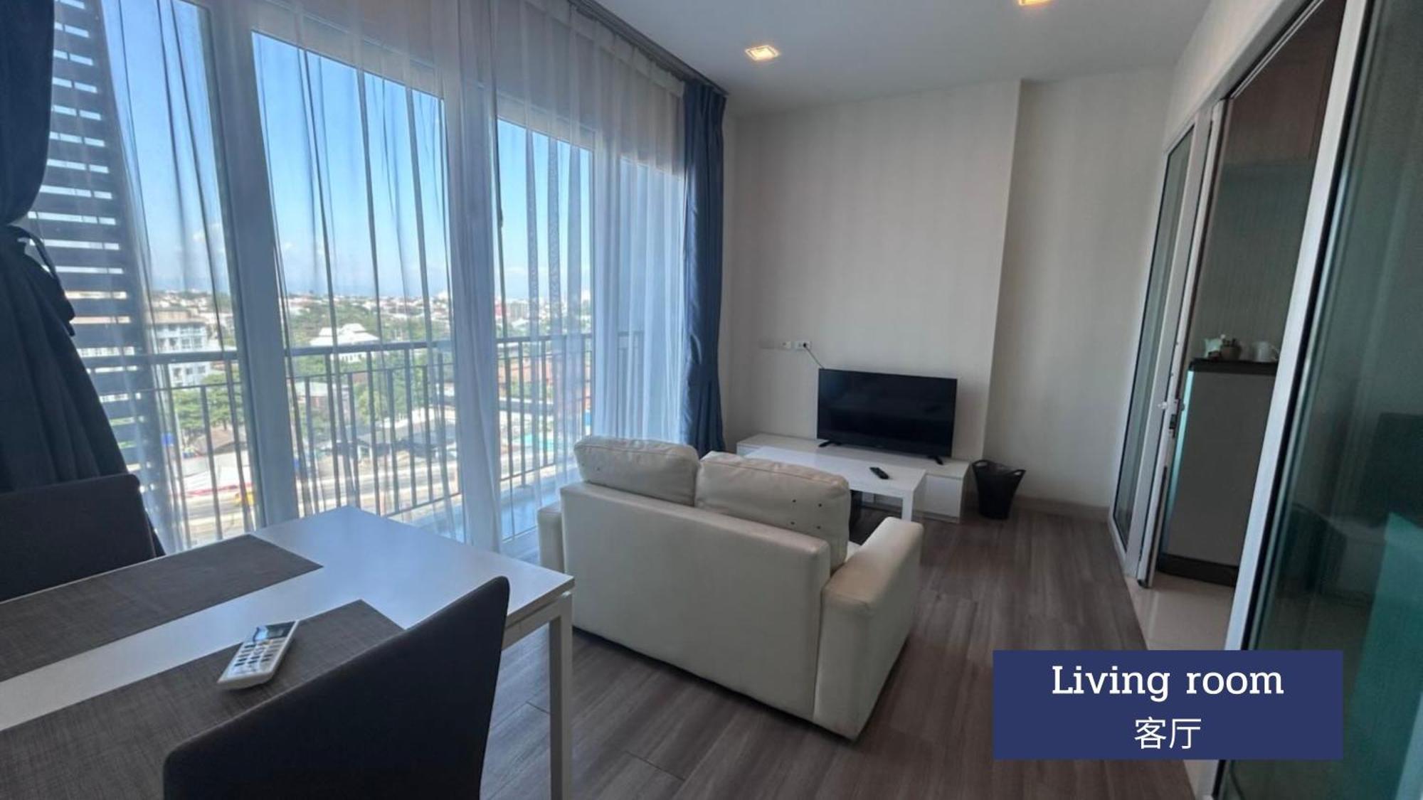Apartment Two Single Beds At The Location Near To Chiang Mai