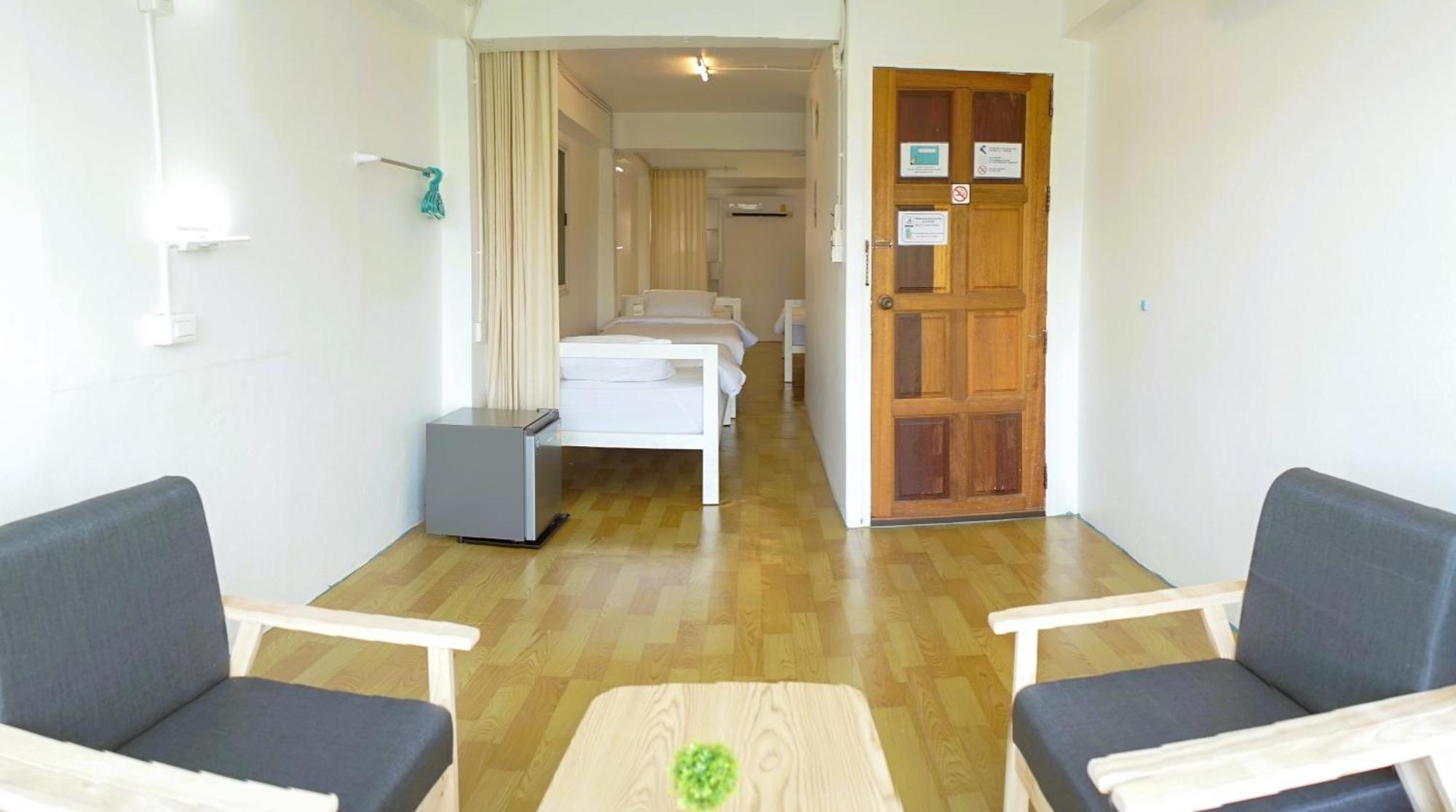Chapter 1 Hostel *