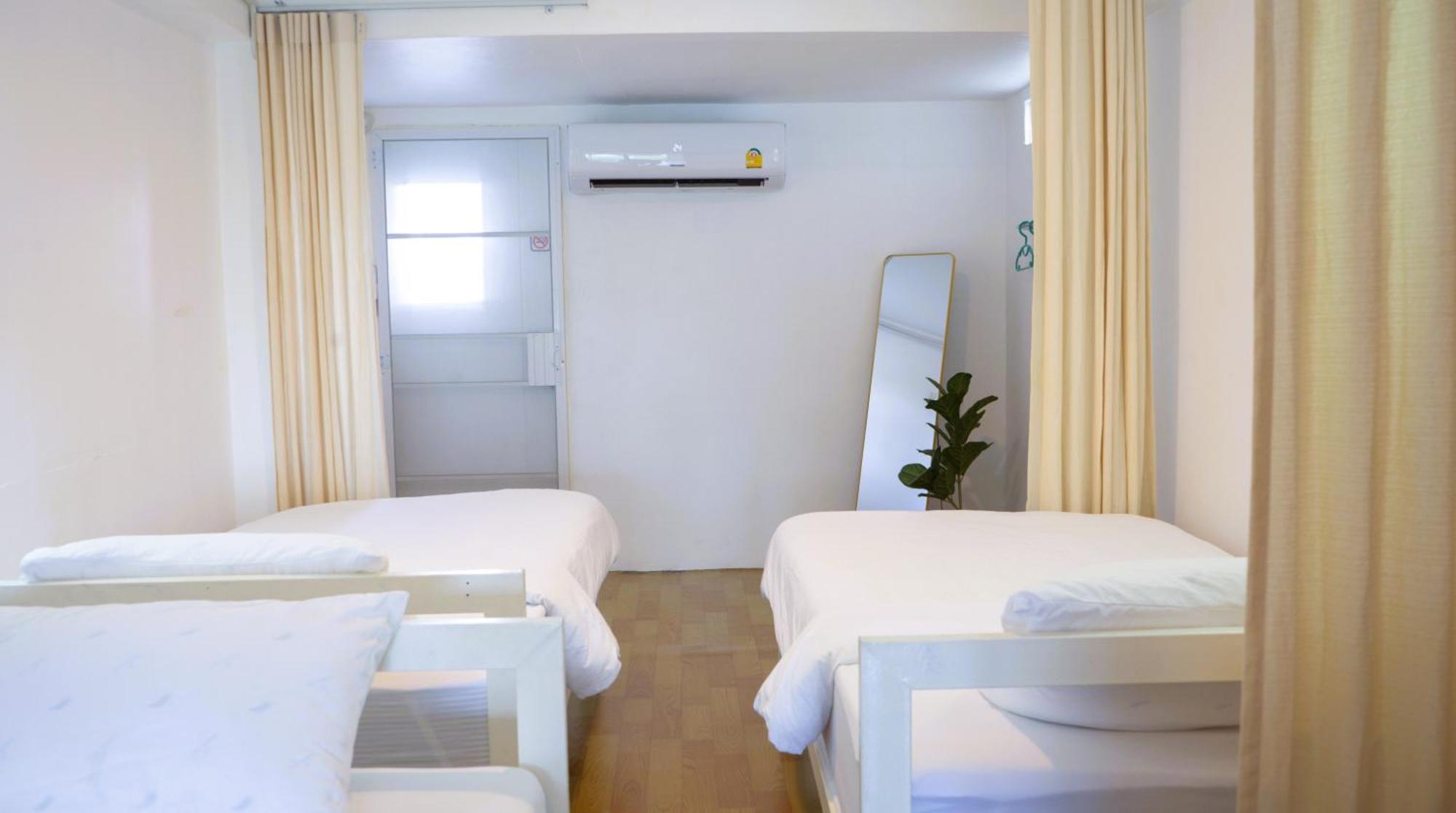 Chapter 1 Hostel Hostel