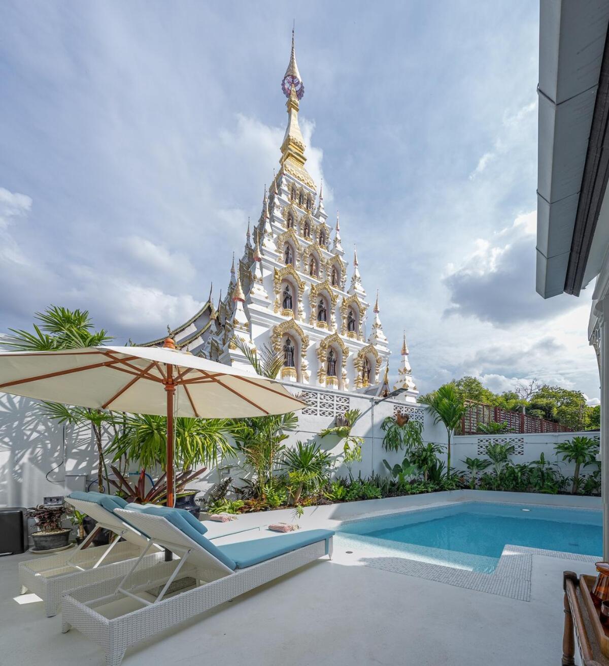 Santitham Pool Chiang Mai