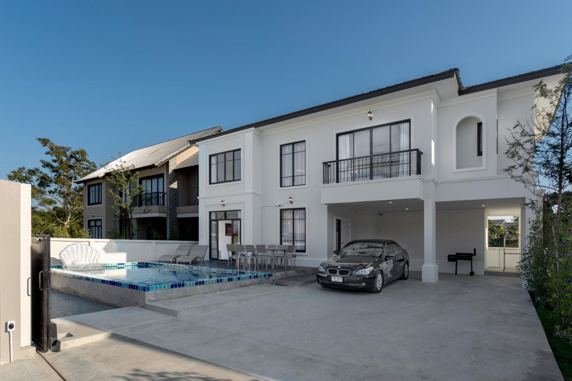Villa Kanna Britsh Pool *