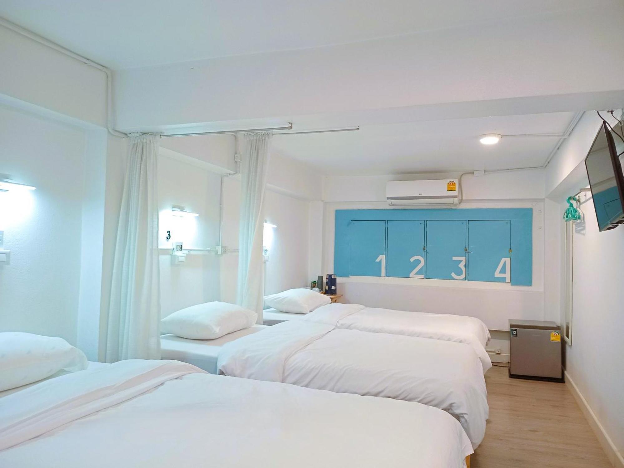 Chapter 1 Hostel *