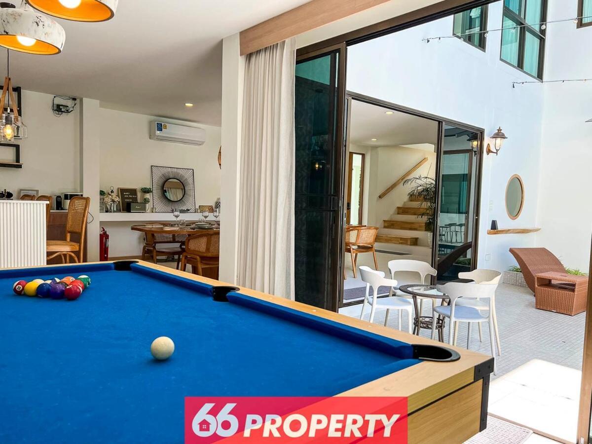 Villa Luxury Pool With Jacuzzi & Pool Table *