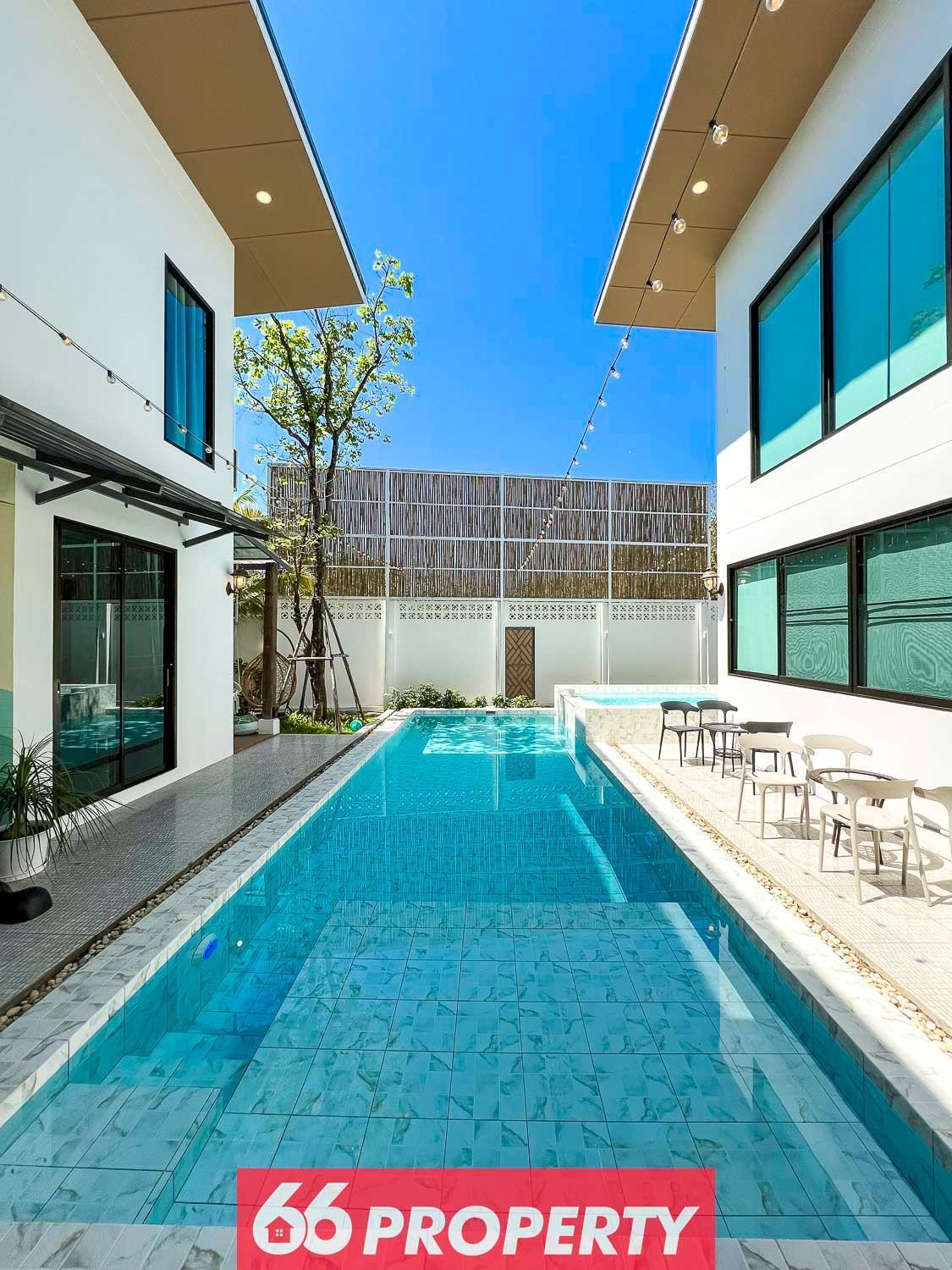 Luxury Pool With Jacuzzi & Pool Table Chiang Mai