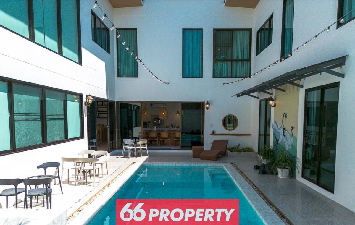 Villa Luxury Pool With Jacuzzi & Pool Table