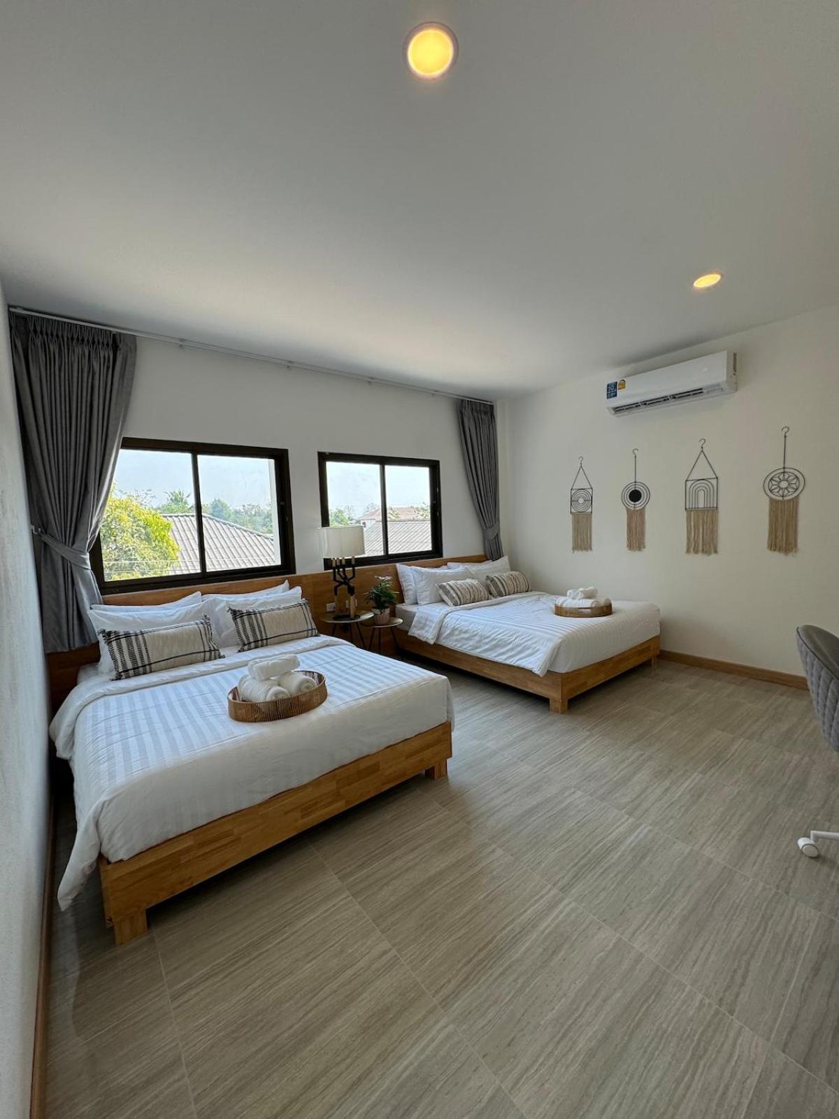 Luxury Pool With Jacuzzi & Pool Table Villa Chiang Mai