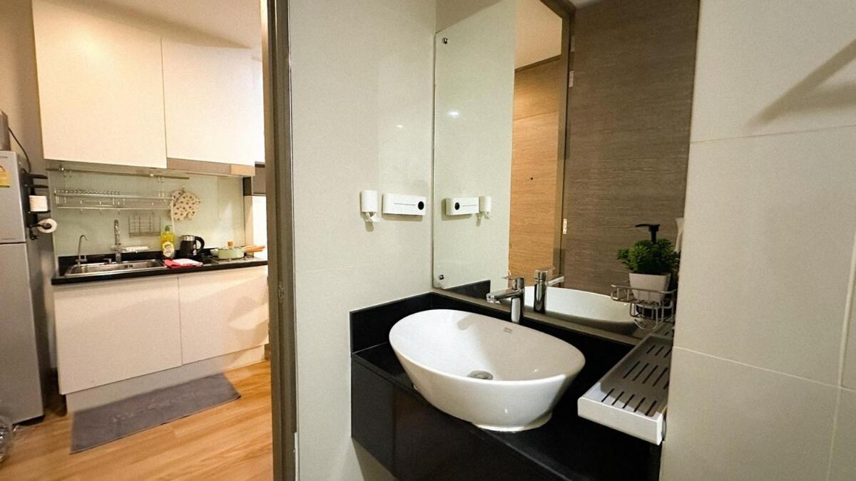 Comfy Nimmancondo Great Location Apartment