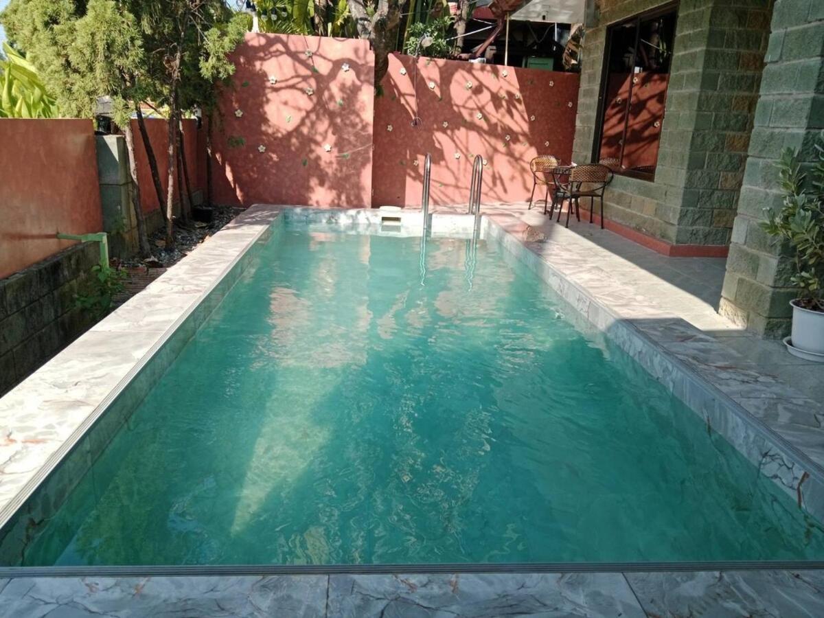 3 Bedrooms Pool Near Villa