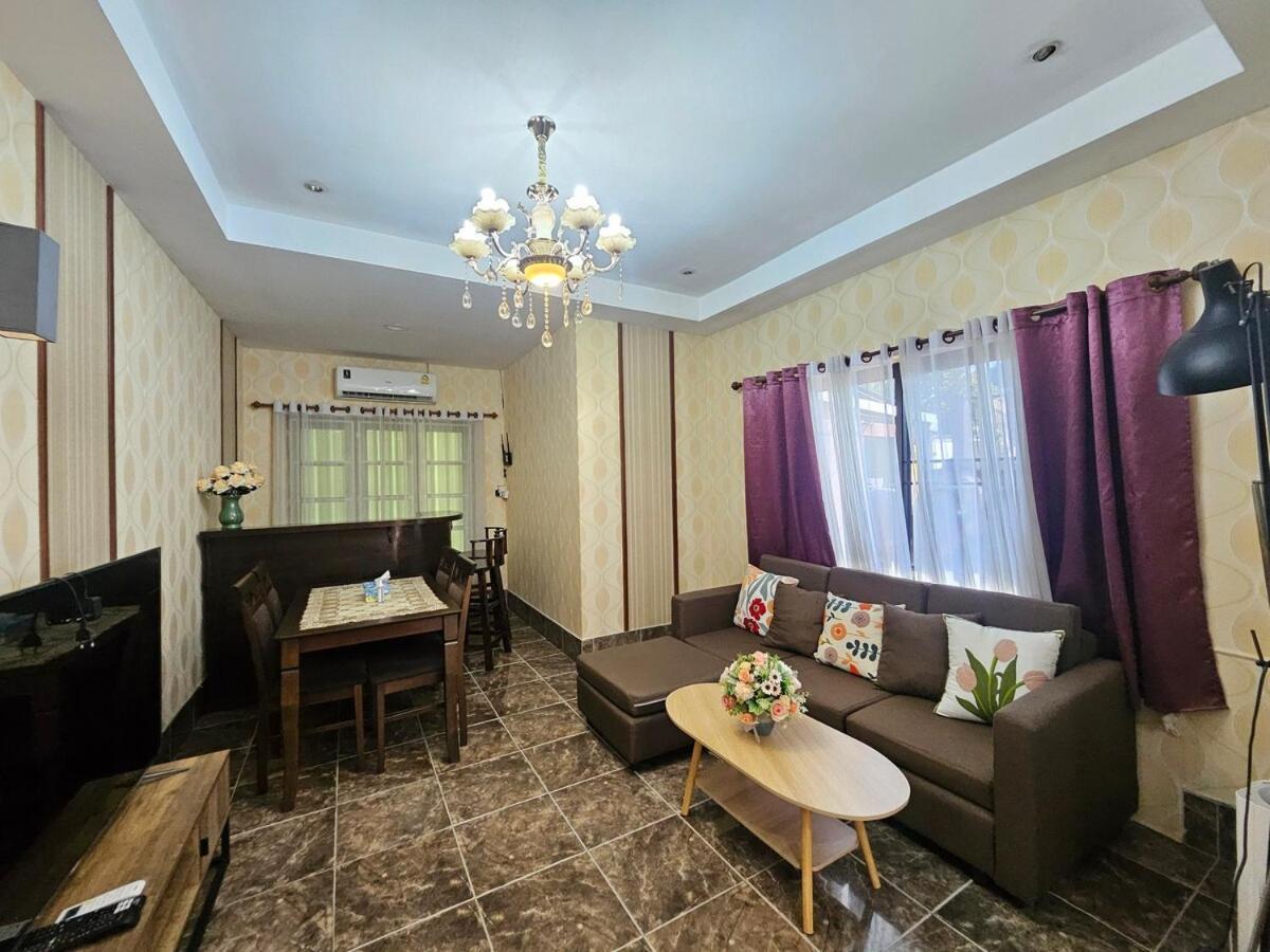 Villa 3 Bedrooms Pool Near Chiang Mai