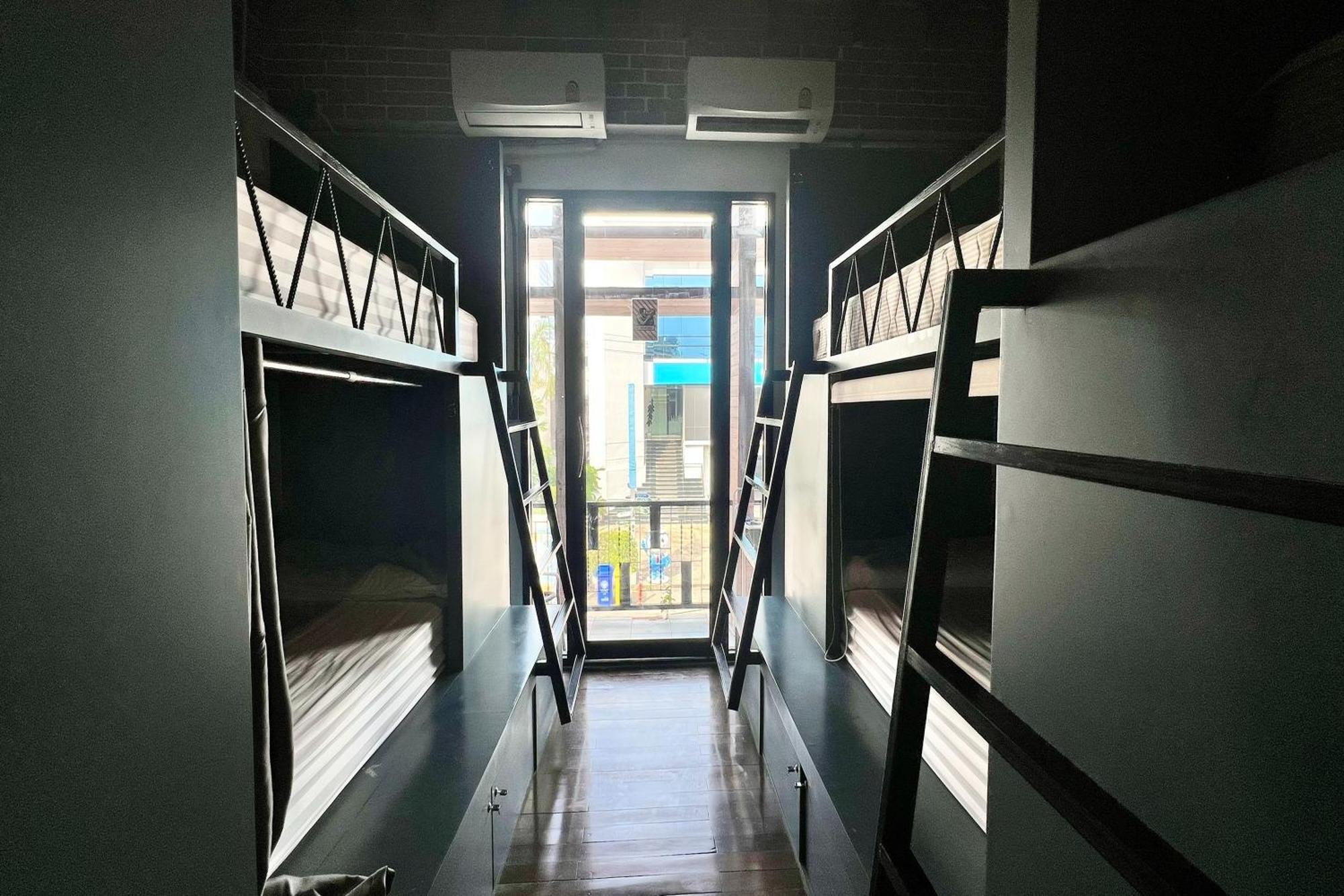 Hostel Deva & Relax Pool Chiang Mai