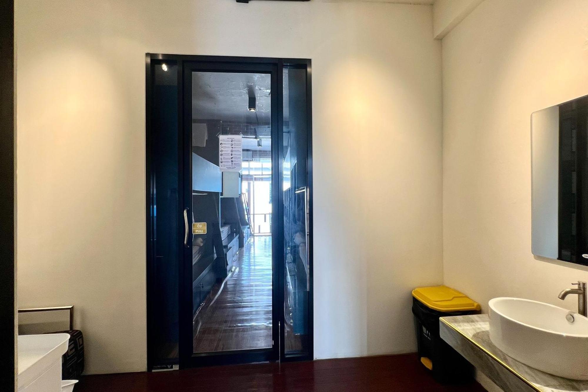 Hostel Deva & Relax Pool Chiang Mai