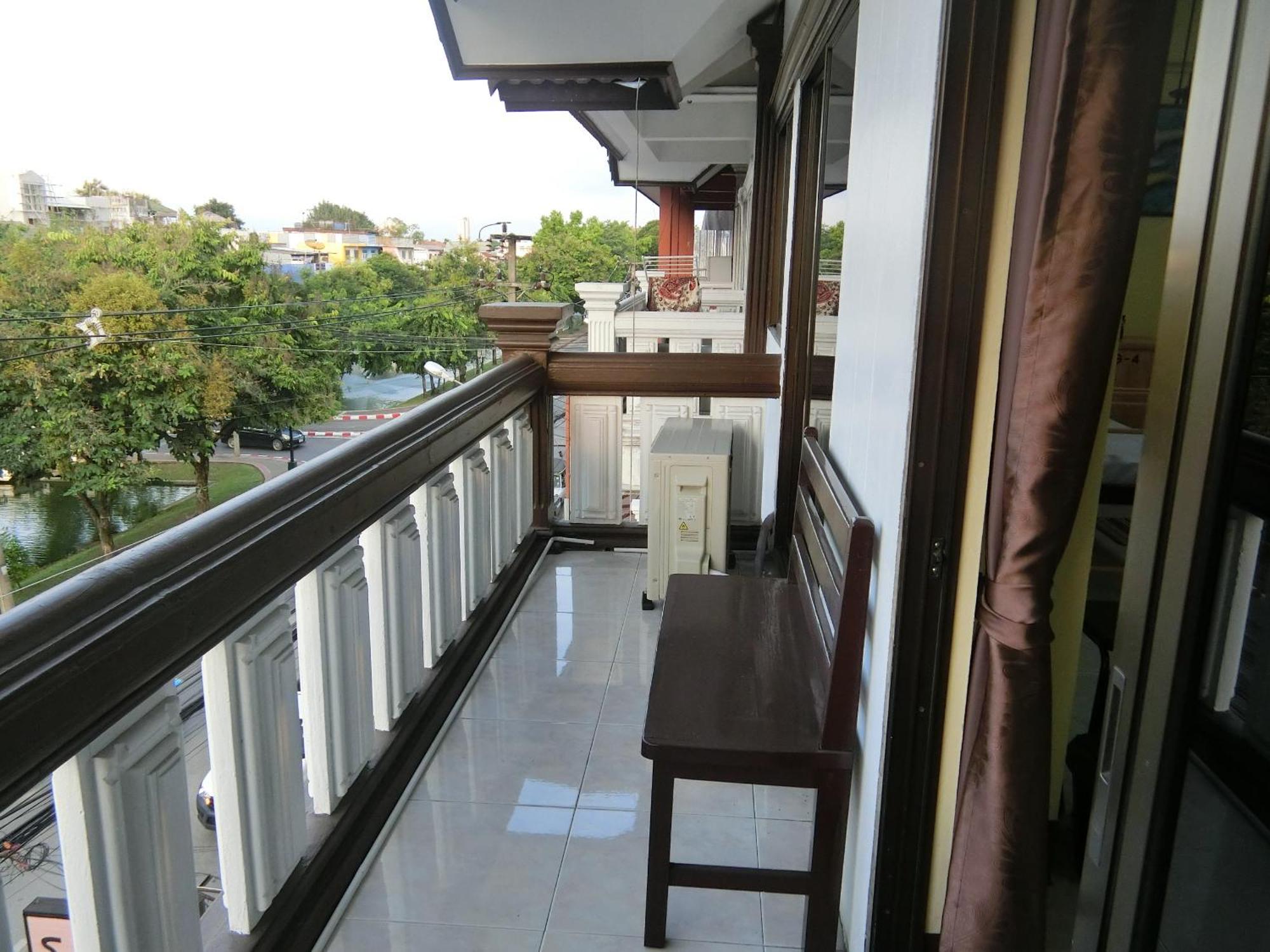 Inncome Hostel