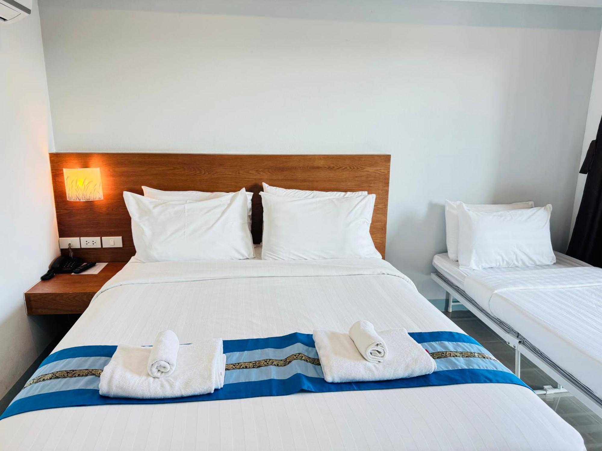 Lanna Soi7 Hotel 3*