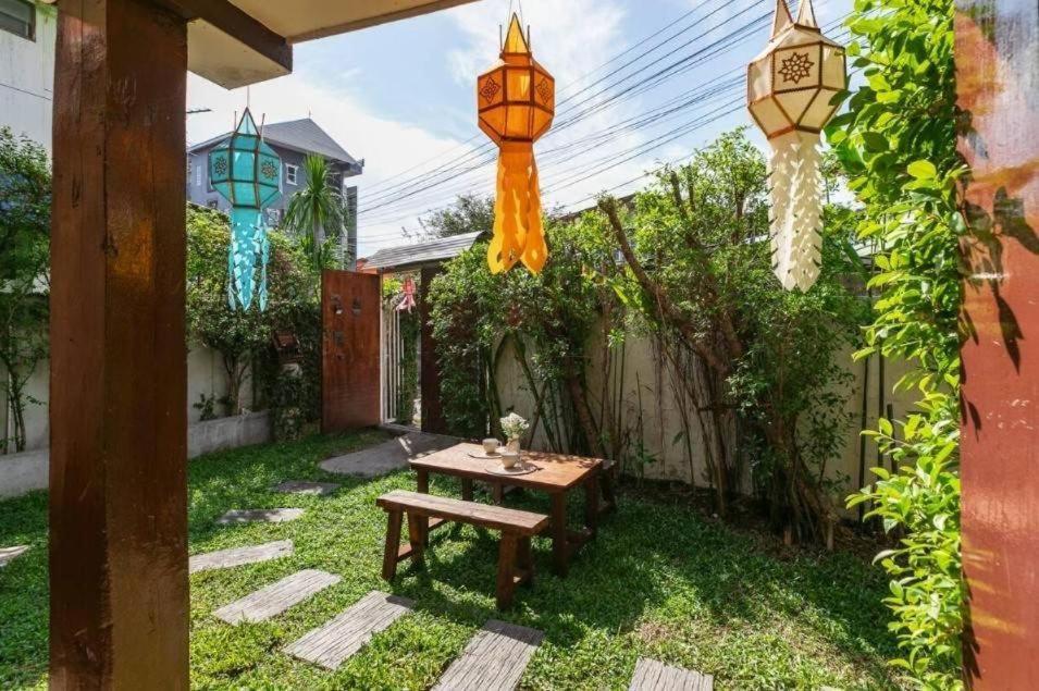 Hostel Nearthepark Backpack House Chiang Mai