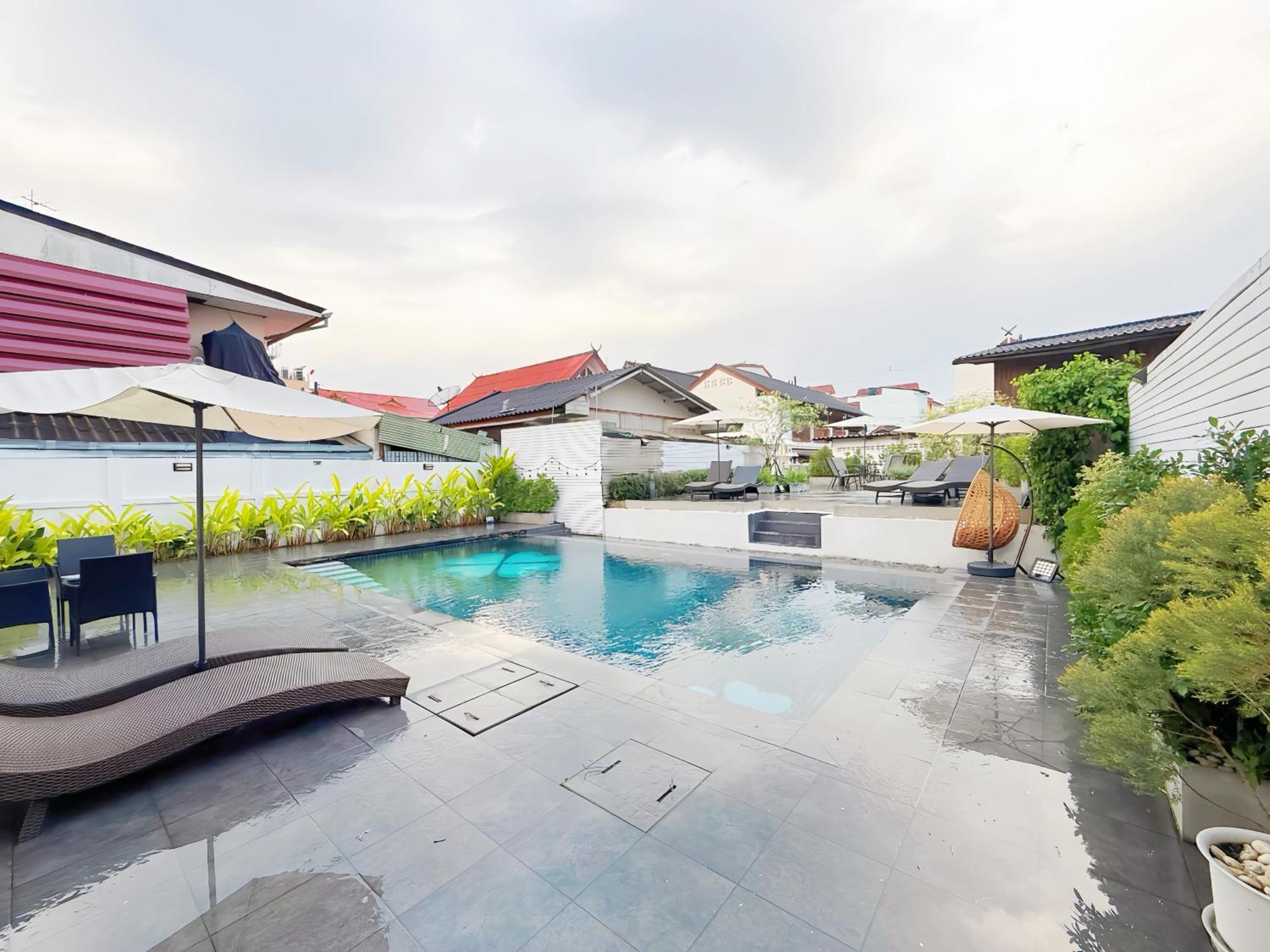 The White House Rachamankha เดอะ ไวท์เฮ้าส์ ราชมรรคา Hostel *