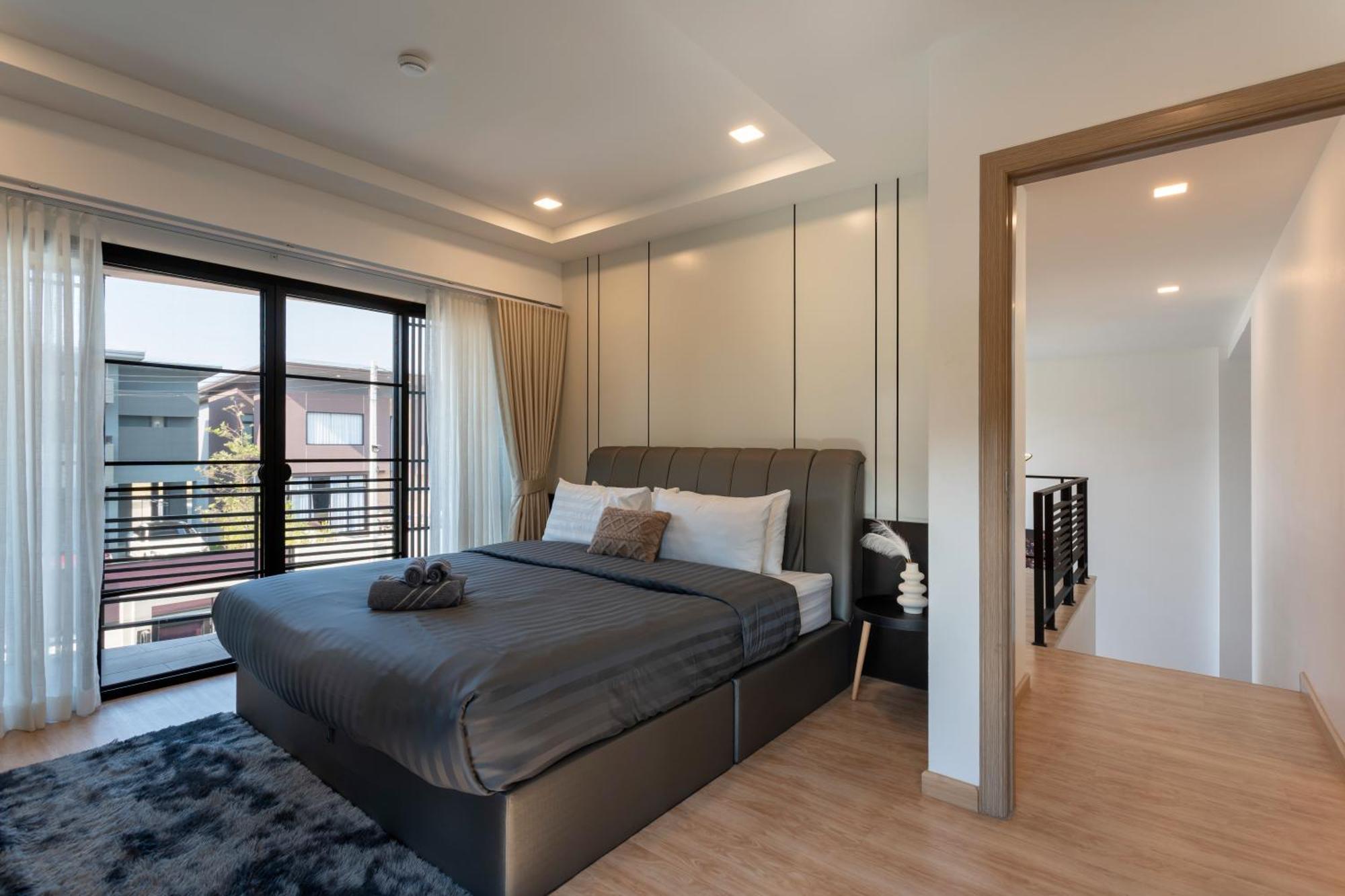 Luxury Pool 3 Bedrooms 5kms To Festival Chiang Mai