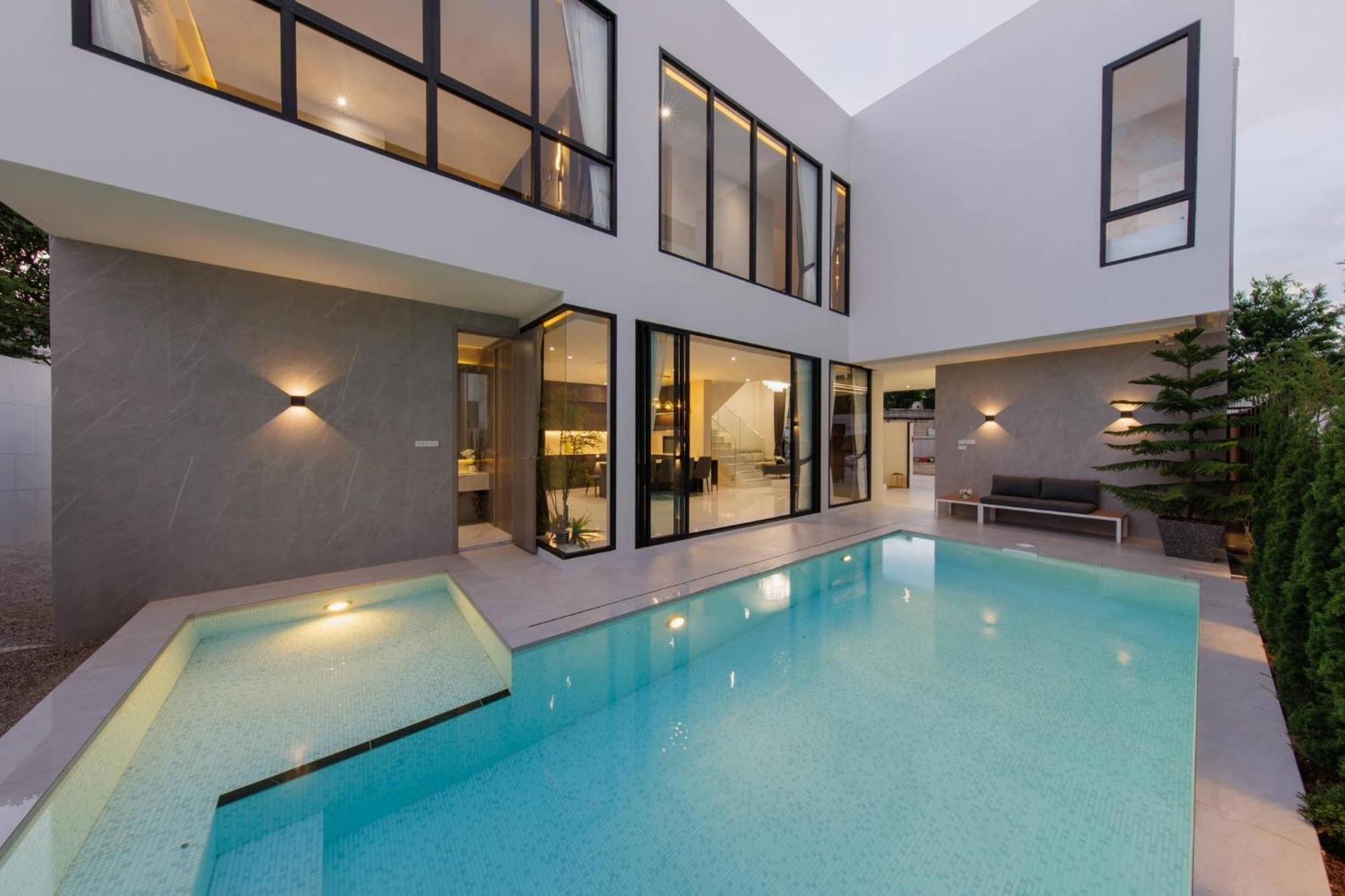 Villa Cnx Pool Near Old Chiang Mai