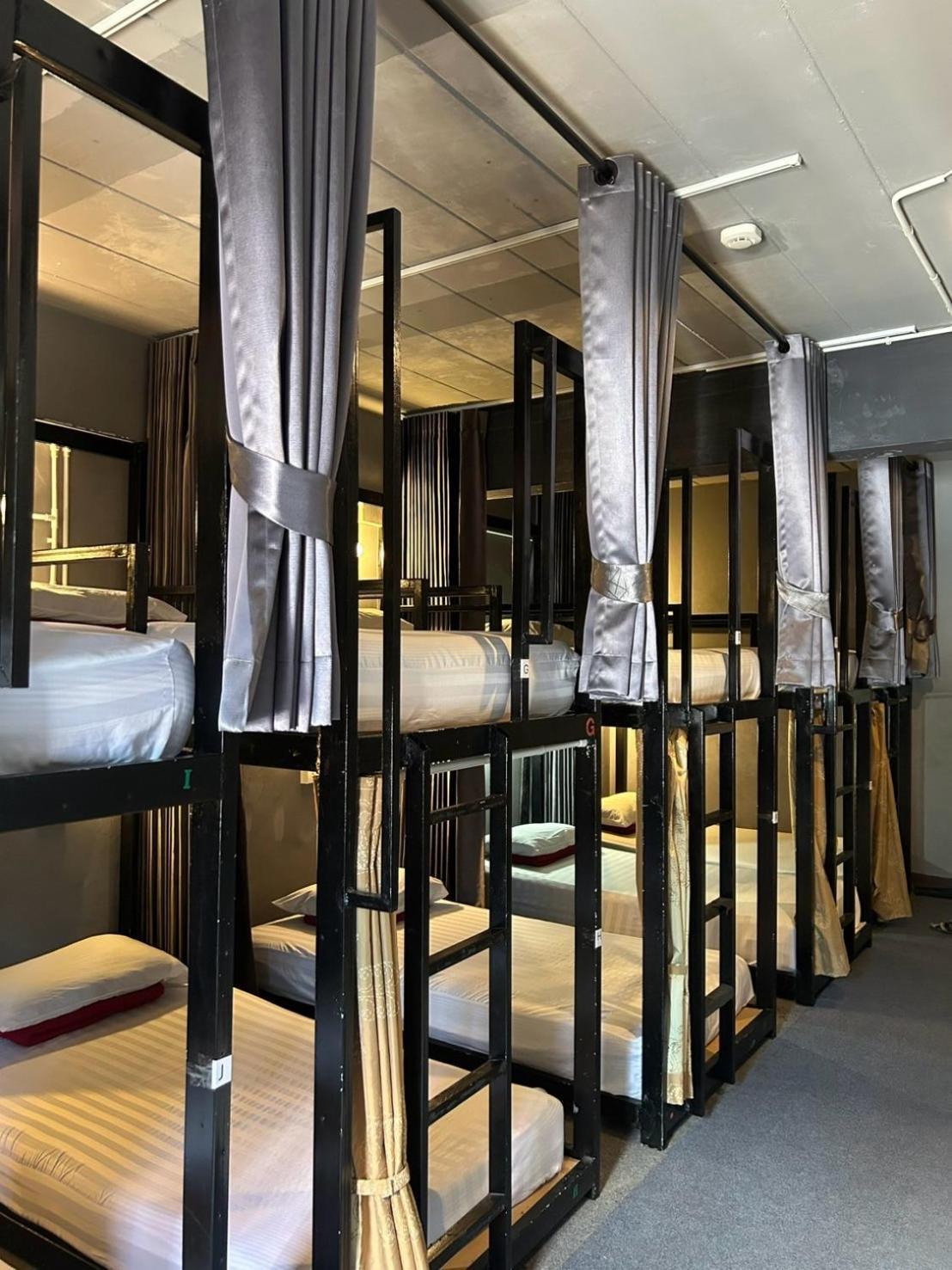 Hostel Monkey Toe *