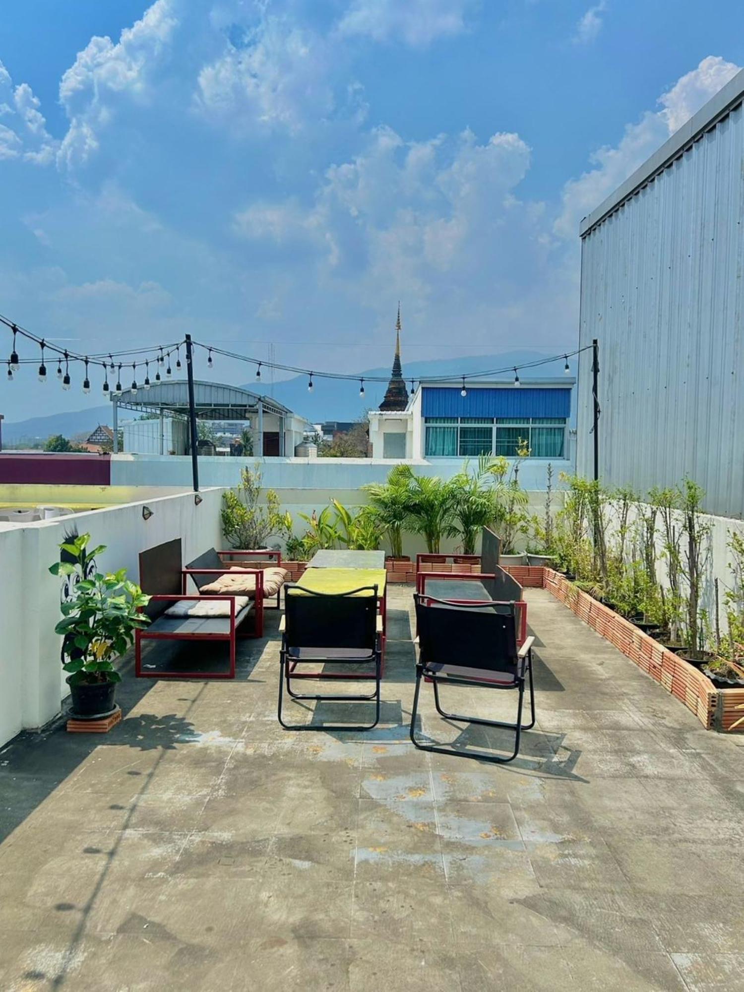 Hostel Monkey Toe Chiang Mai