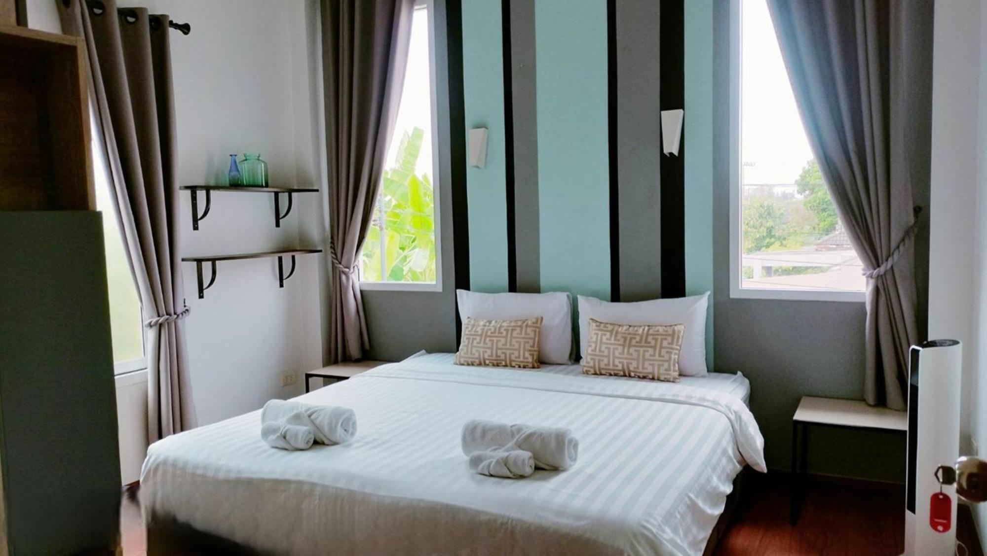 Vila Rajapruek Entire 3 7 Bedrooms Near Airport Chiang Mai